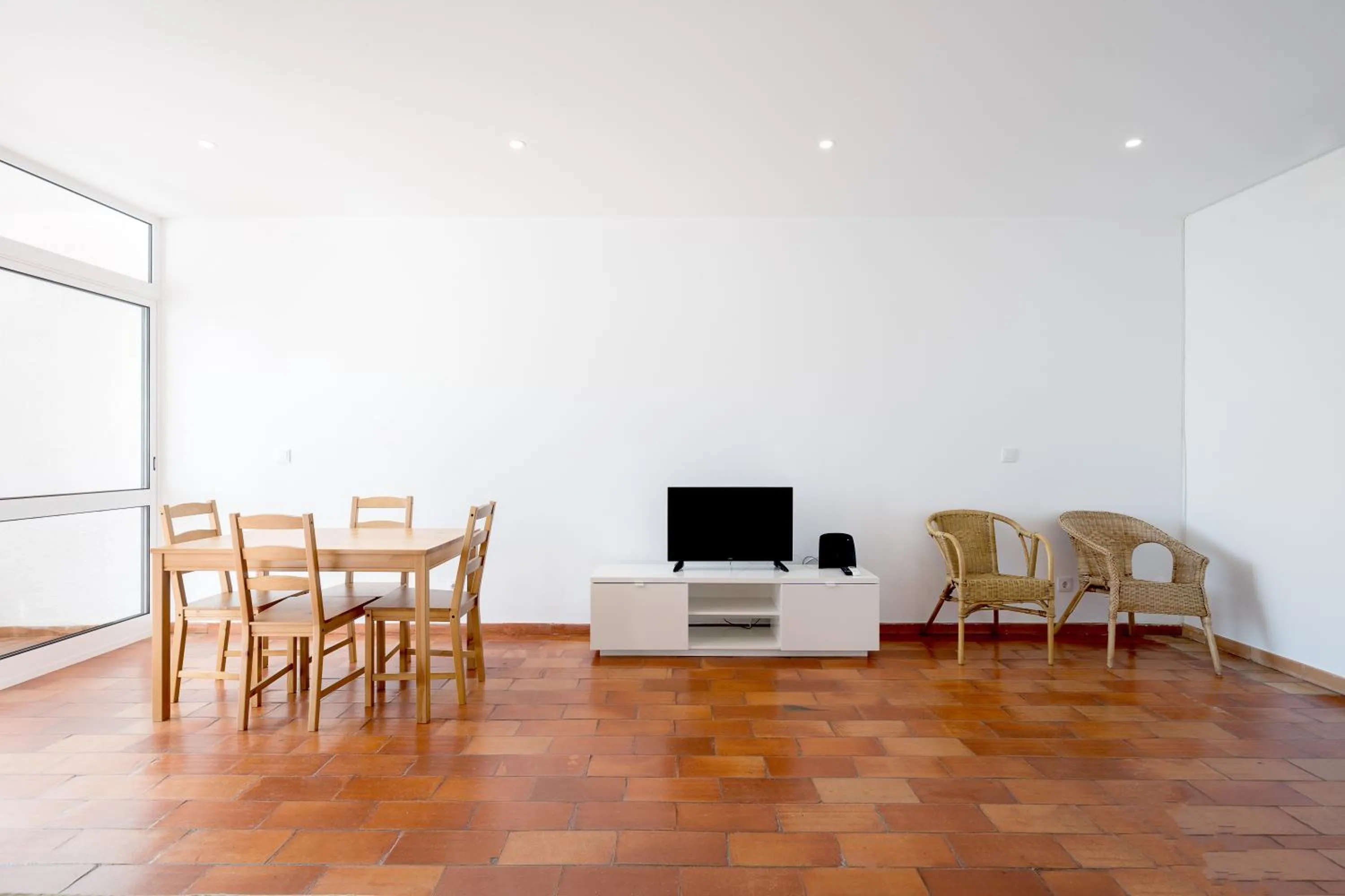 TV and multimedia in AL - Apartamento Vista Marina 2