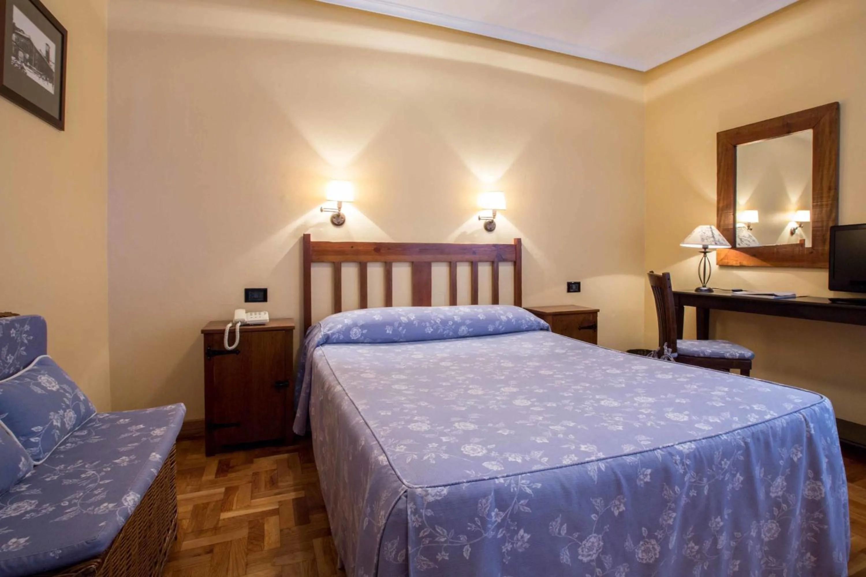 Bedroom, Bed in Hotel Casa Camila