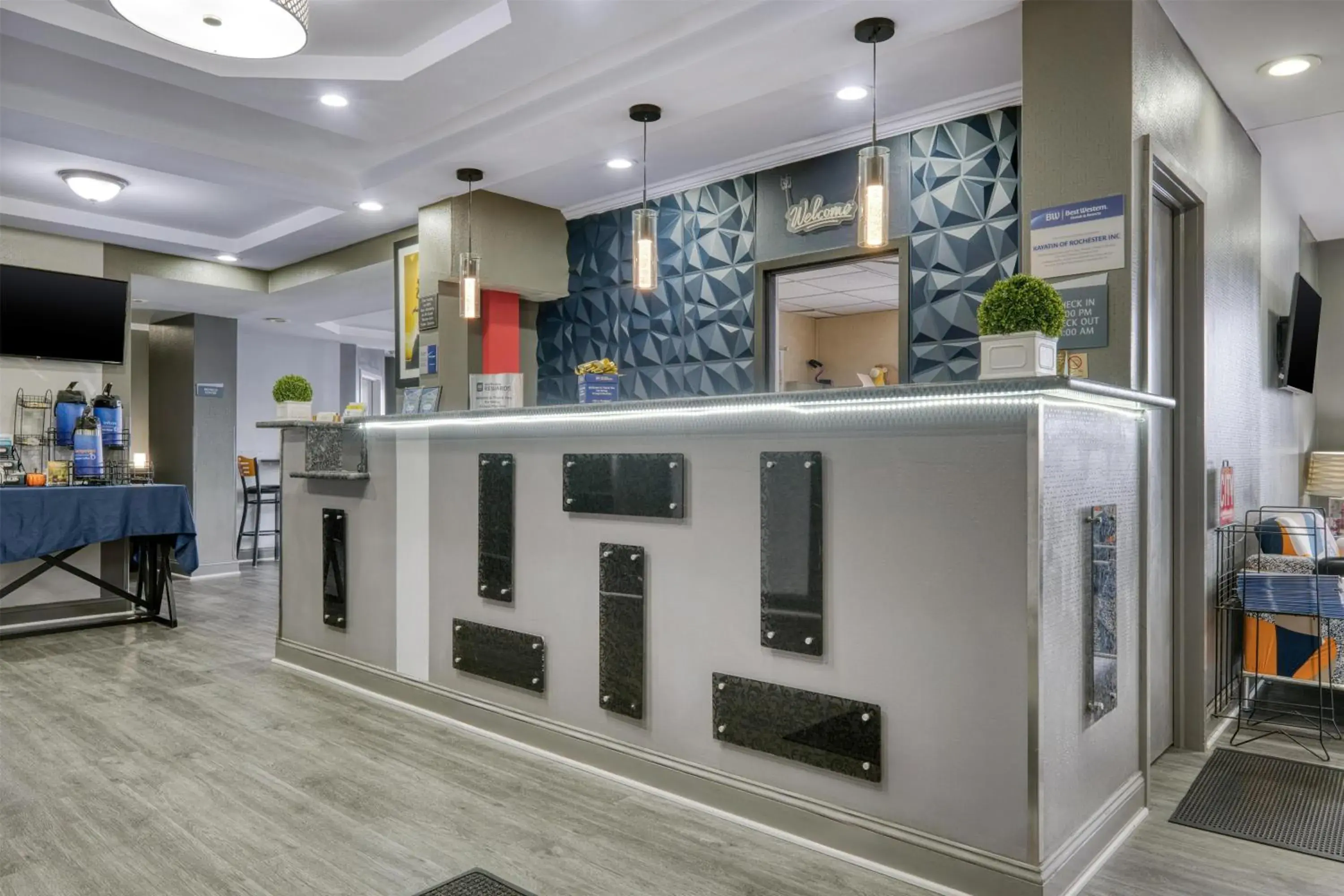 Lobby or reception in Best Western Inn at the Rochester Airport Lobby or reception in Best Western Inn at the Rochester Airport