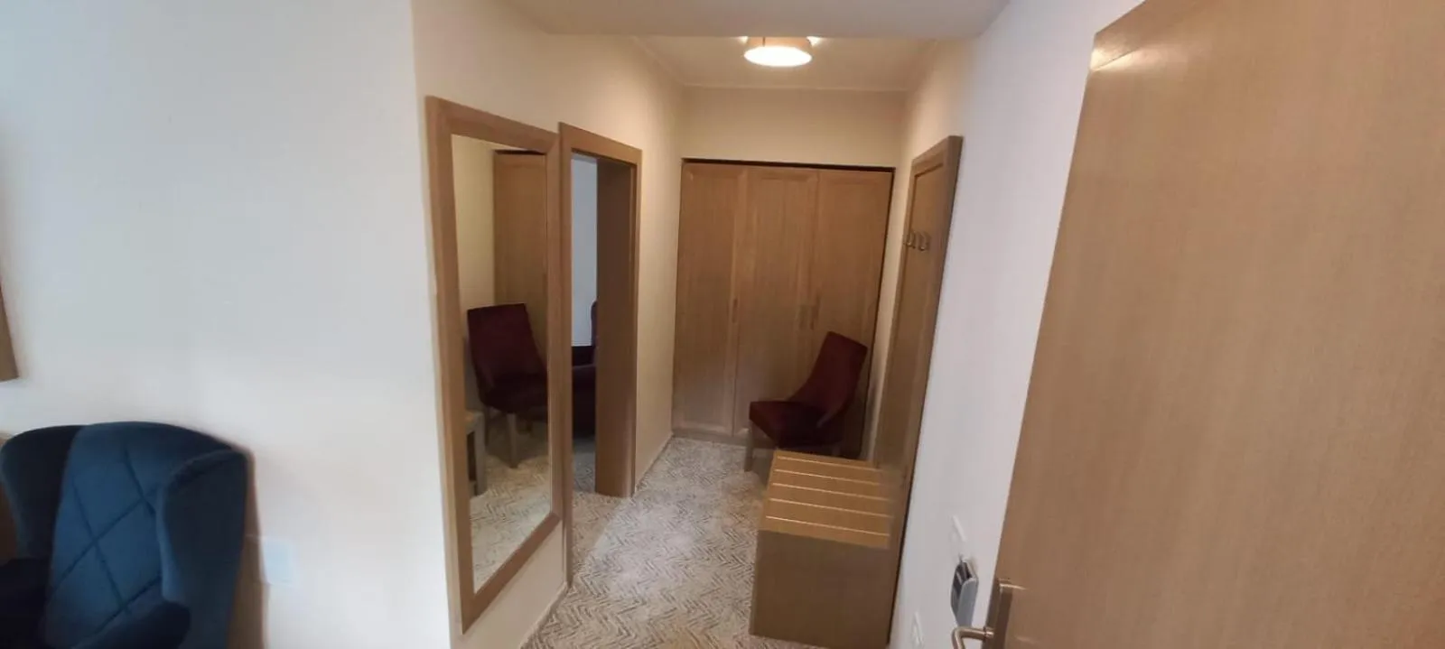 wardrobe in New Wolf