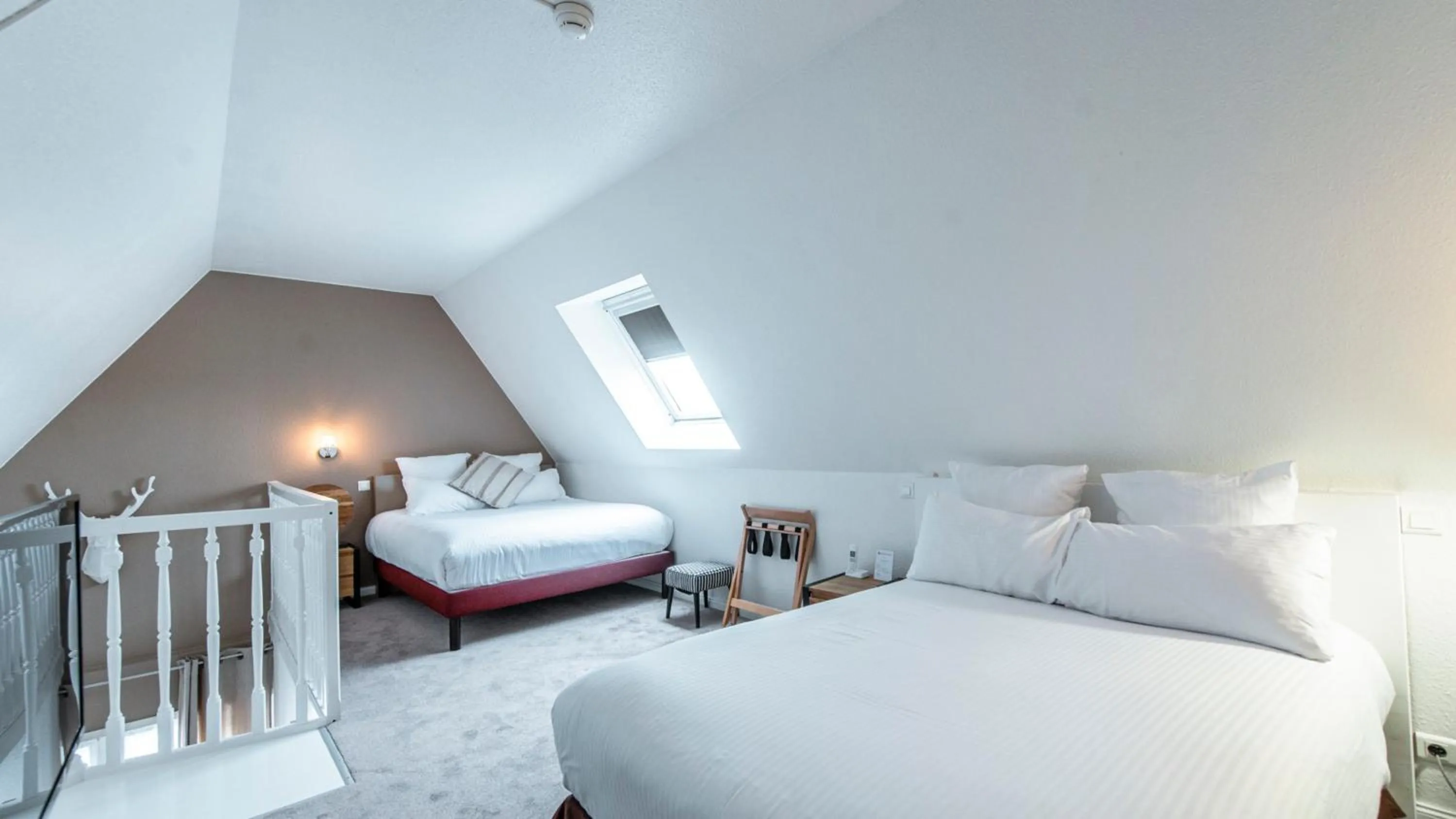 Bed in Best Western Plus Au cheval Blanc à Mulhouse