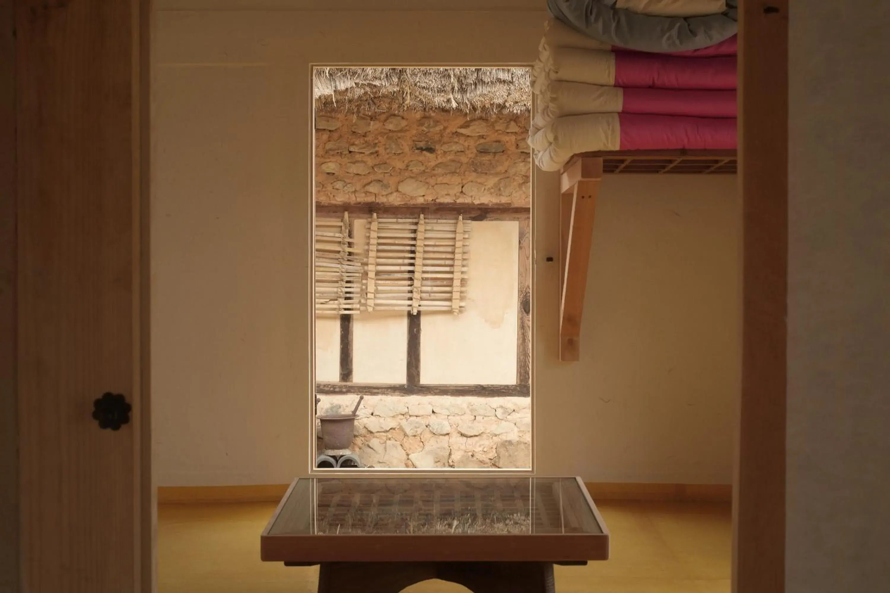 Double Room with Shared Toilet in Jukheon Traditional House Double Room with Shared Toilet in Jukheon Traditional House