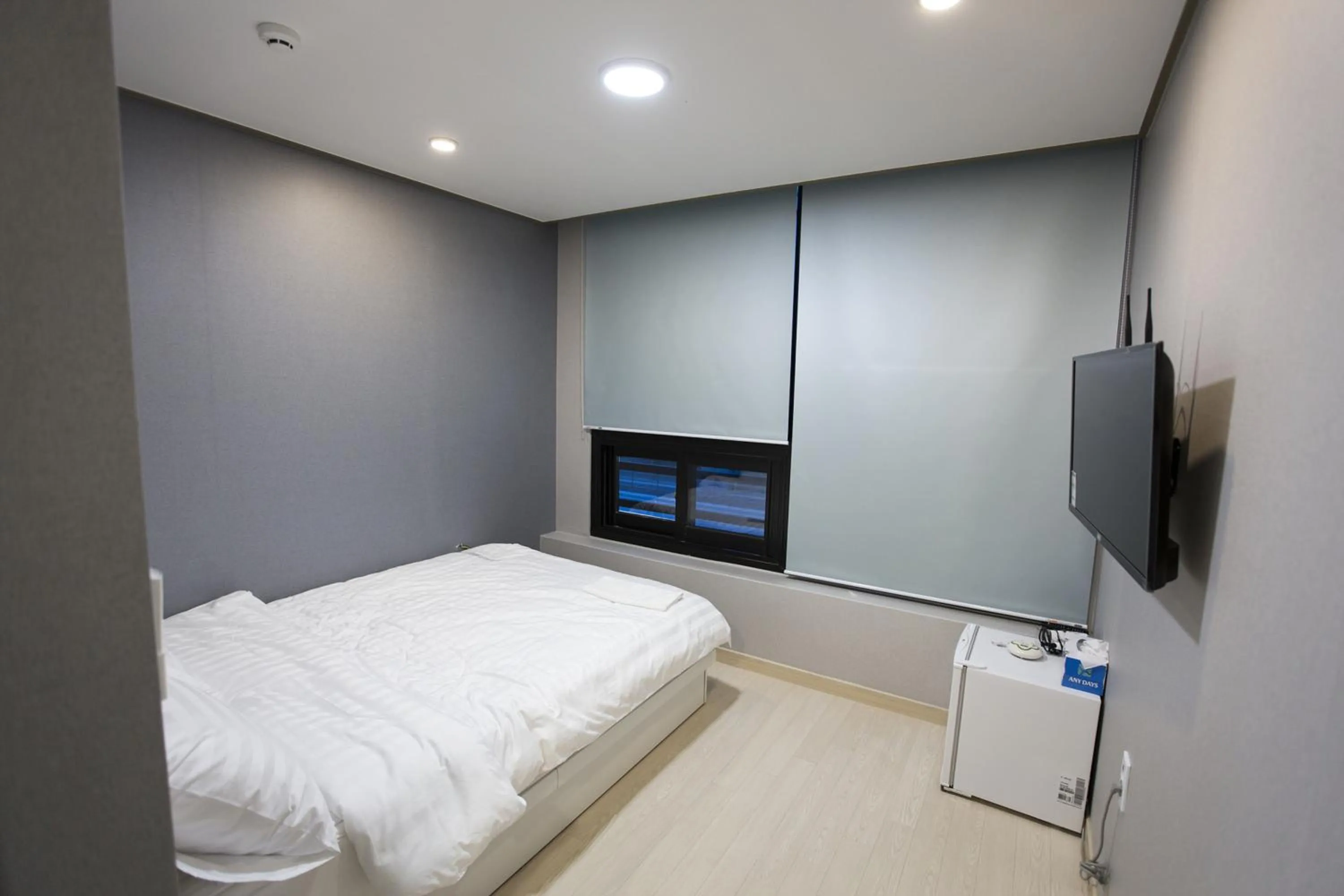 Shower, Bed in O'guest in Haeundae