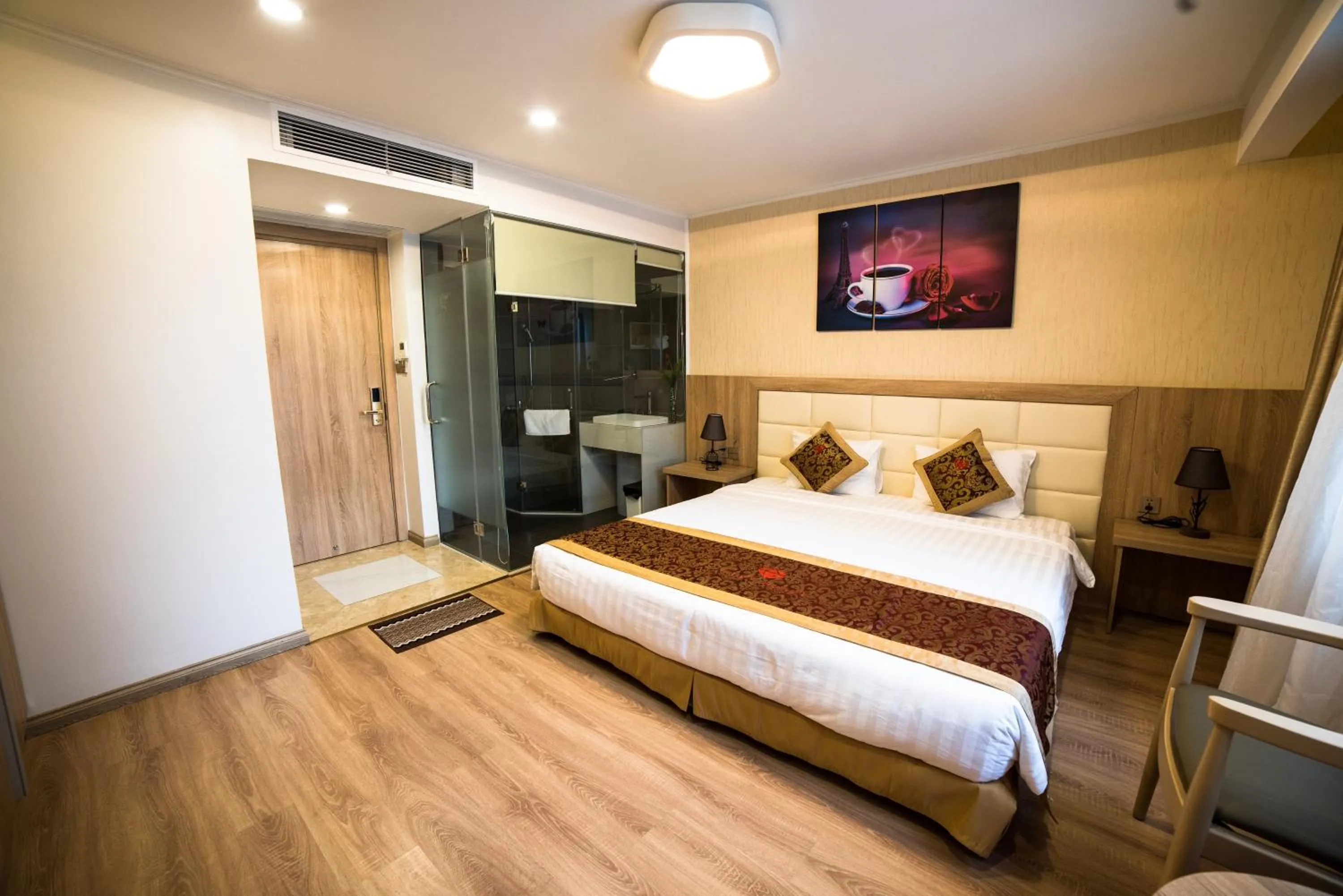 Photo of the whole room, Bed in Ruby Hotel