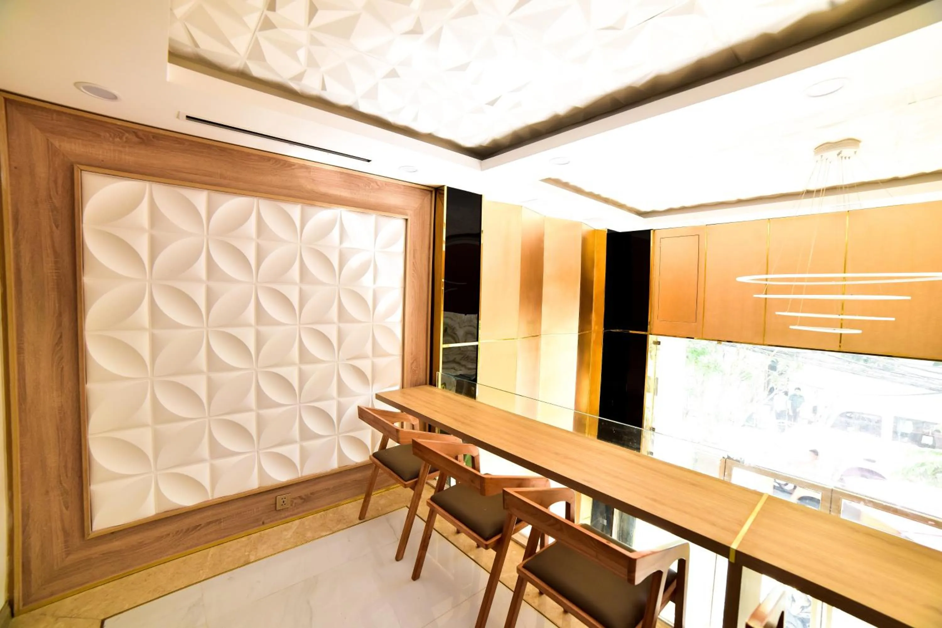 Communal kitchen in Ruby Hotel