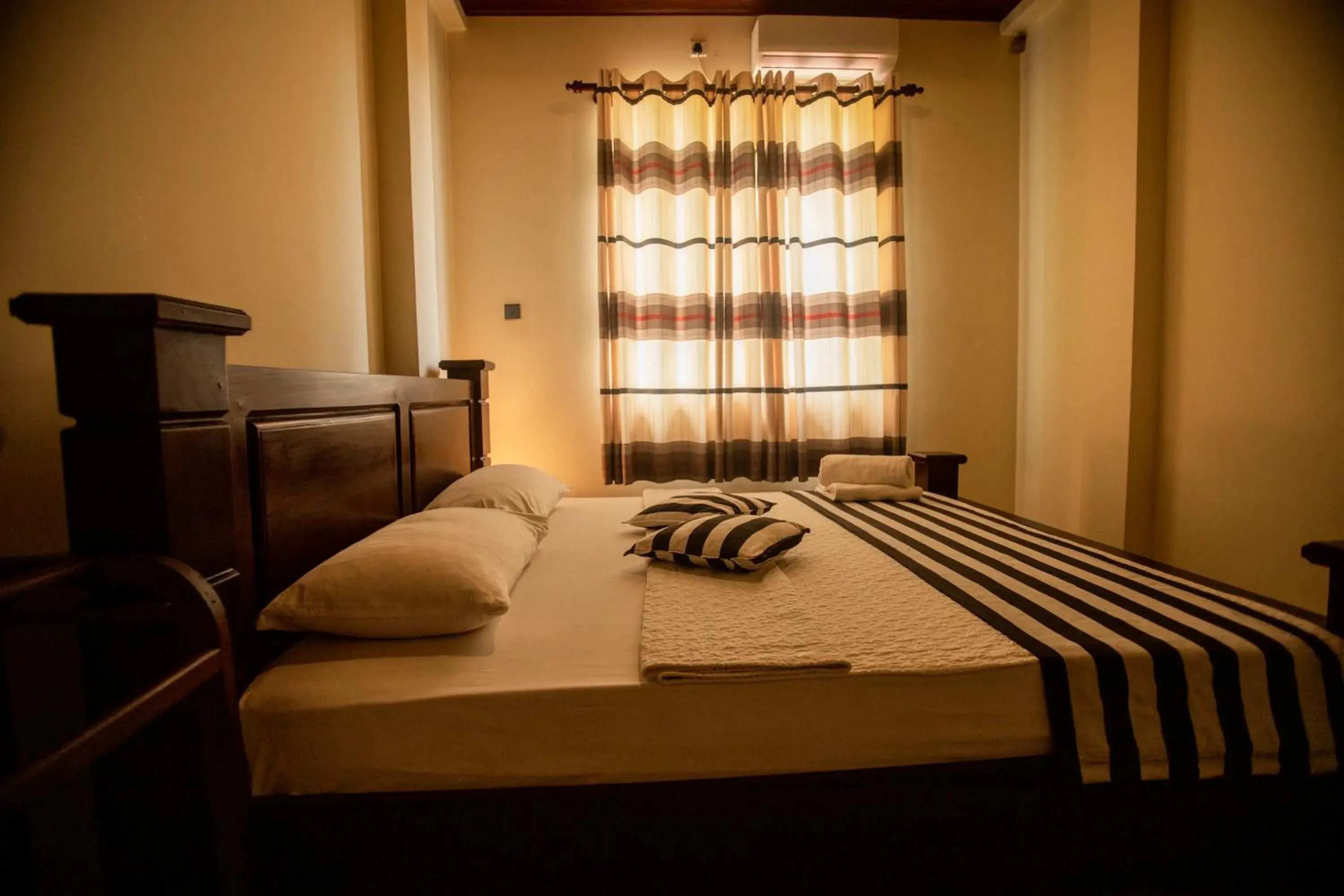 Deluxe Double Room in Evergreen Hotel Dambulla Deluxe Double Room in Evergreen Hotel Dambulla