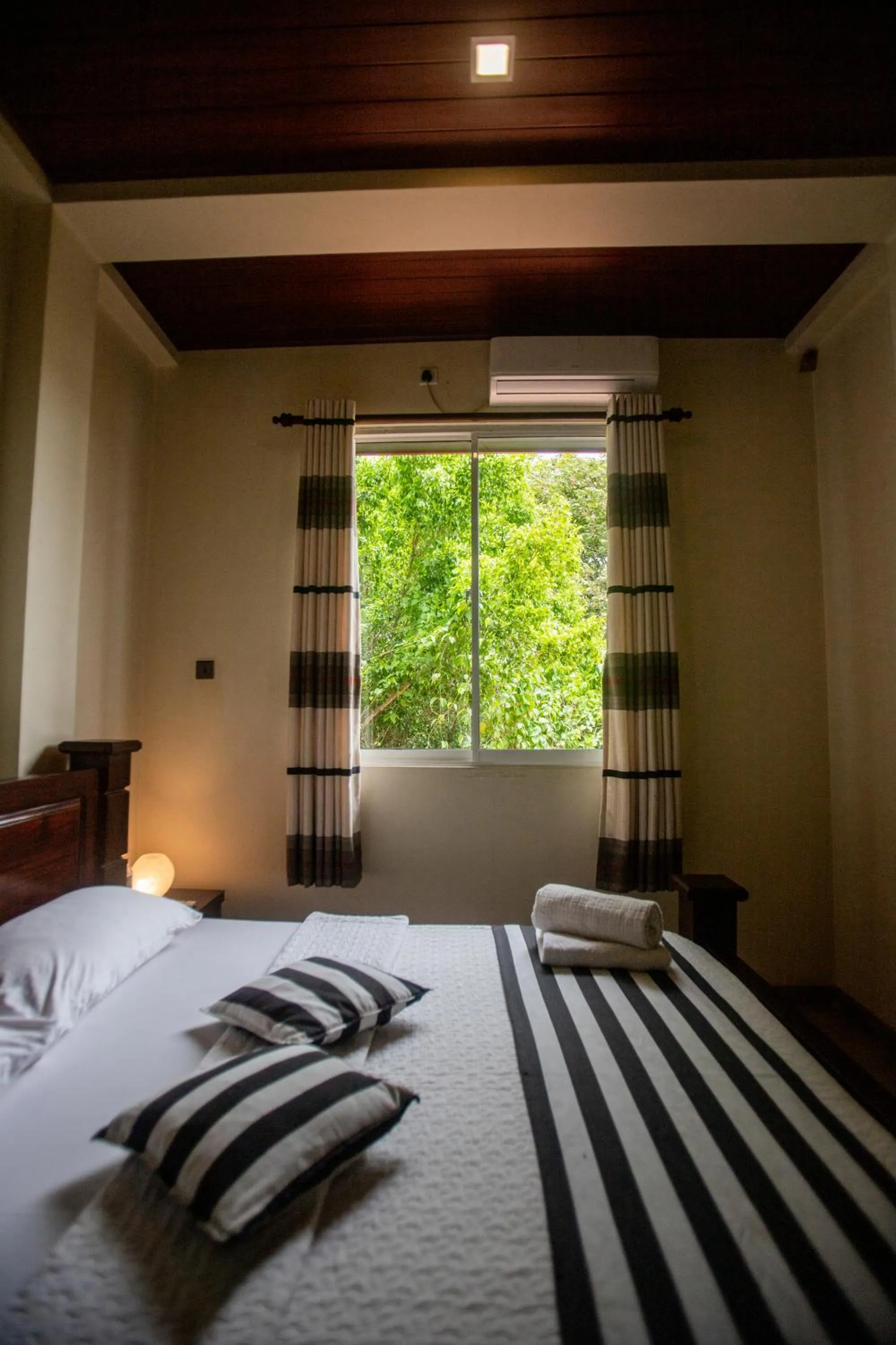 Bedroom, Bed in Evergreen Hotel Dambulla