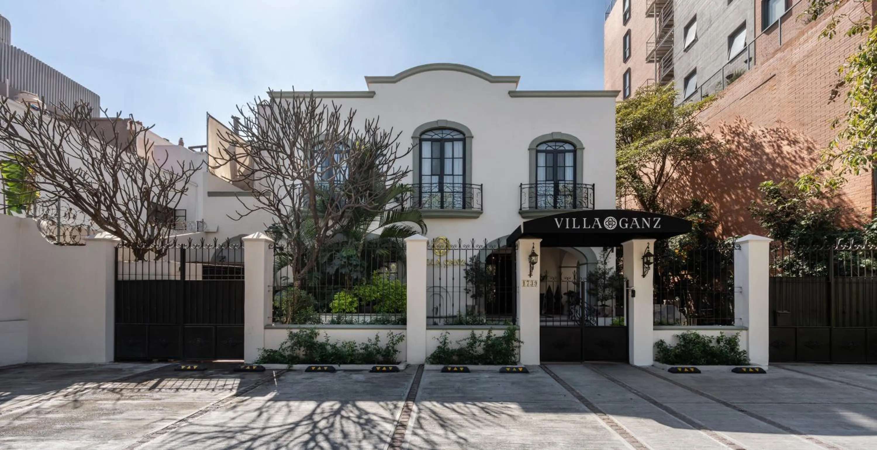 Property building in Villa Ganz Boutique Hotel