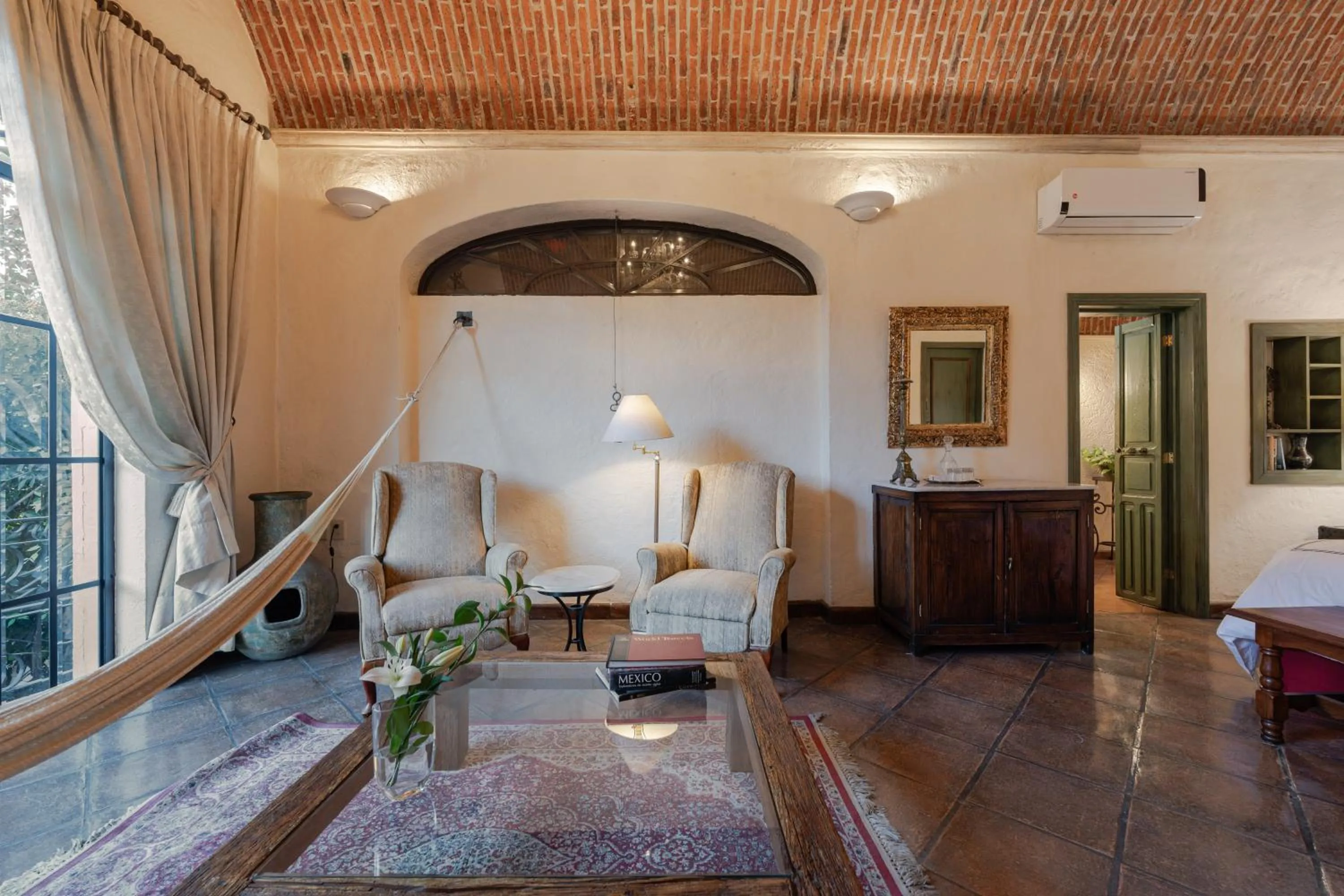 Photo of the whole room, Bed in Villa Ganz Boutique Hotel