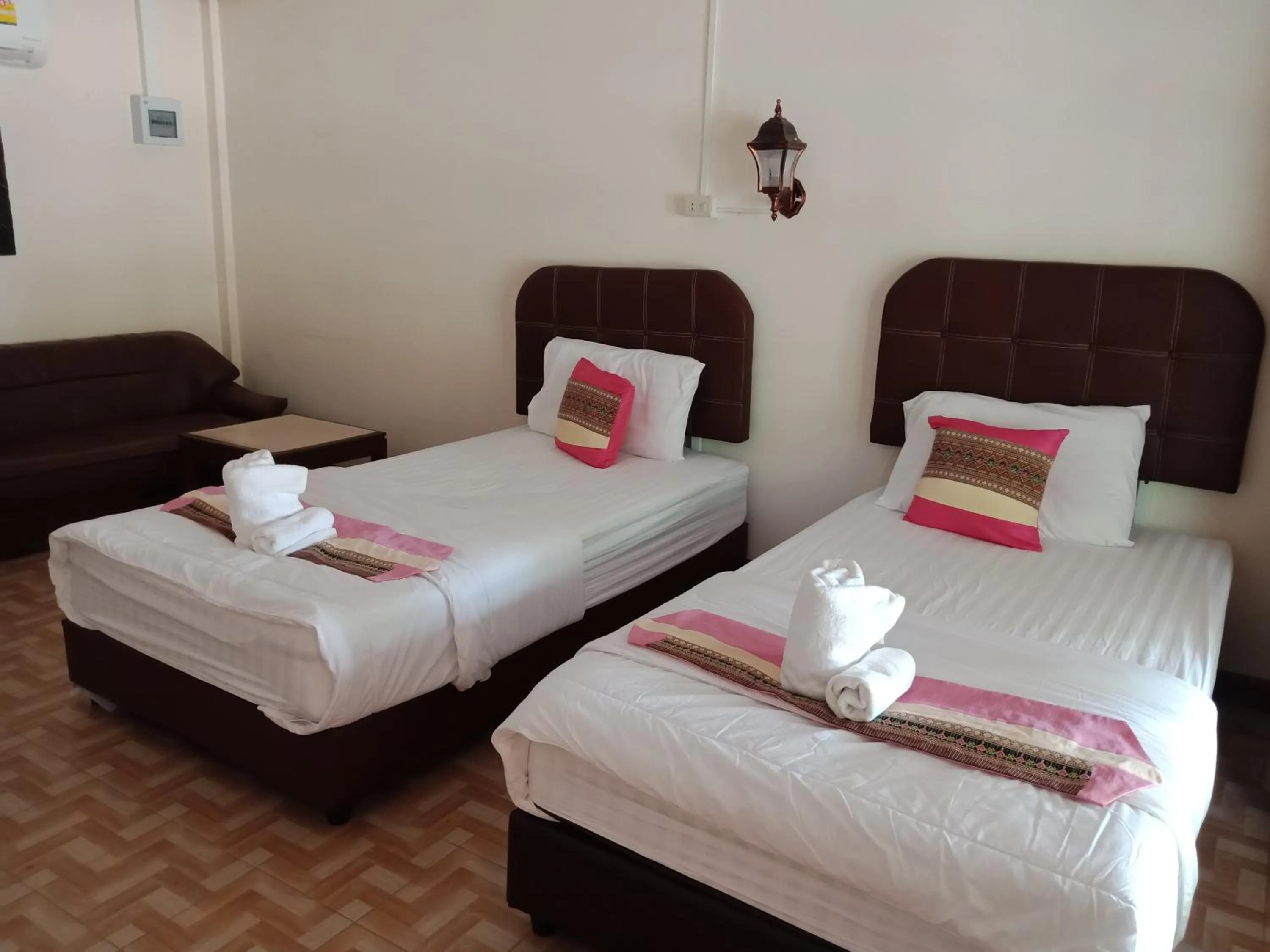 Bed in Sisatchanalai Heritage Resort