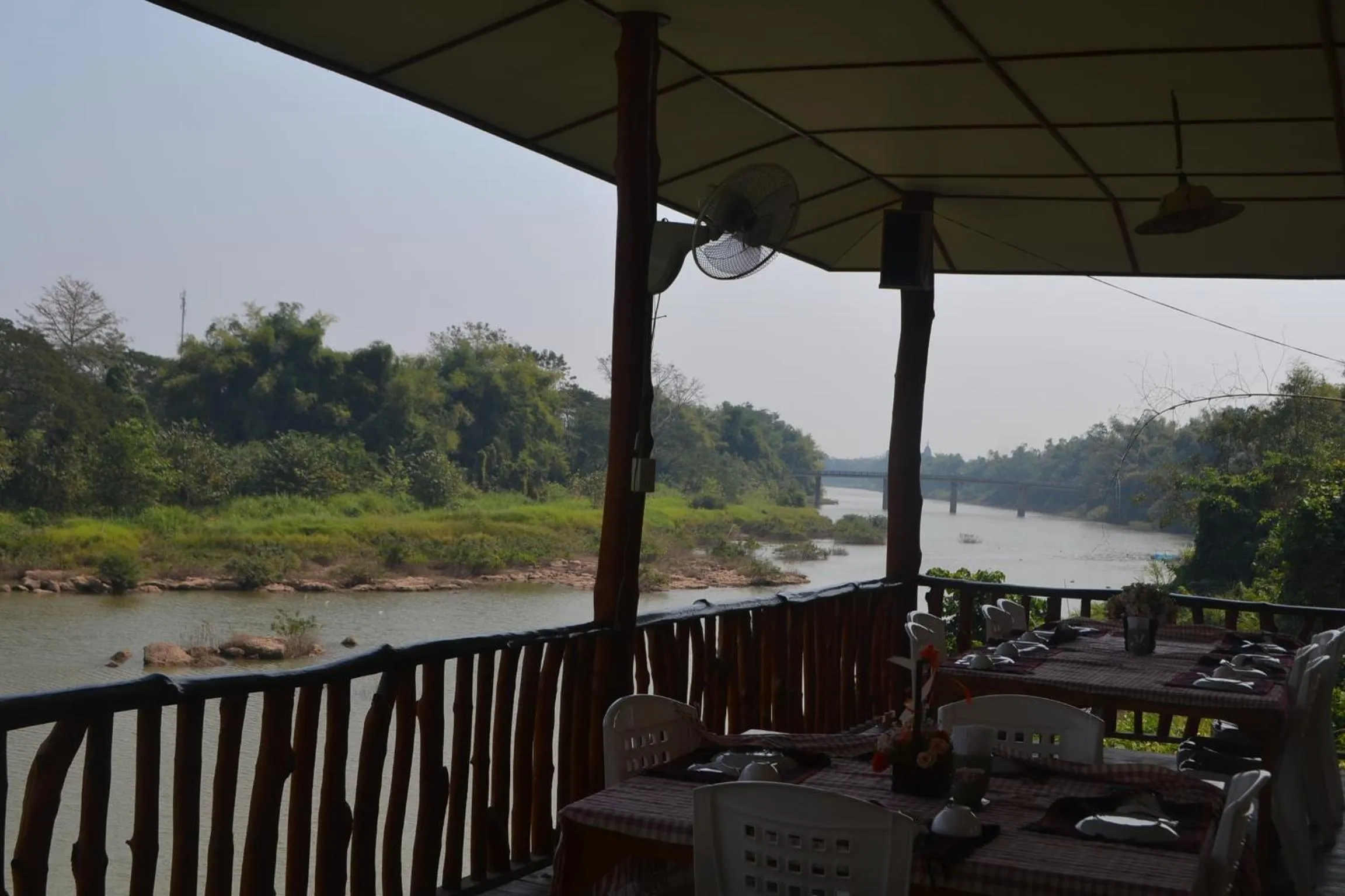 Restaurant/places to eat in Sisatchanalai Heritage Resort