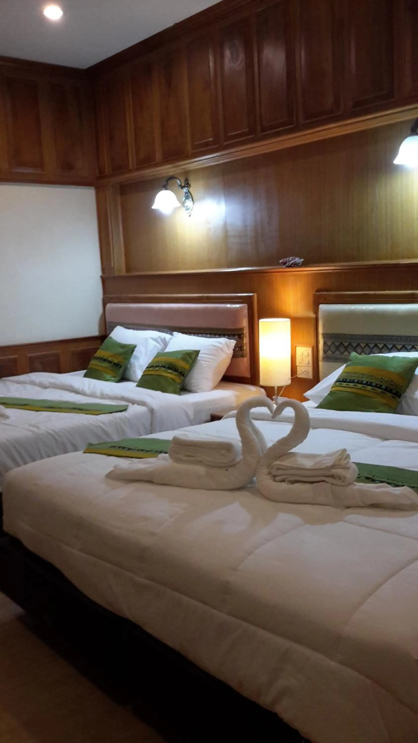 Bed in Sisatchanalai Heritage Resort