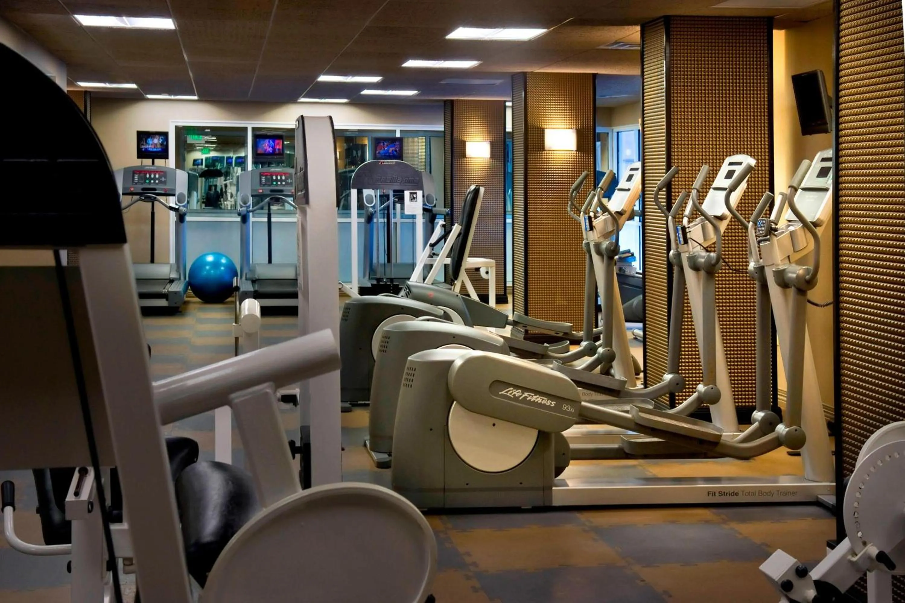 Fitness centre/facilities in Stamford Marriott Hotel & Spa
