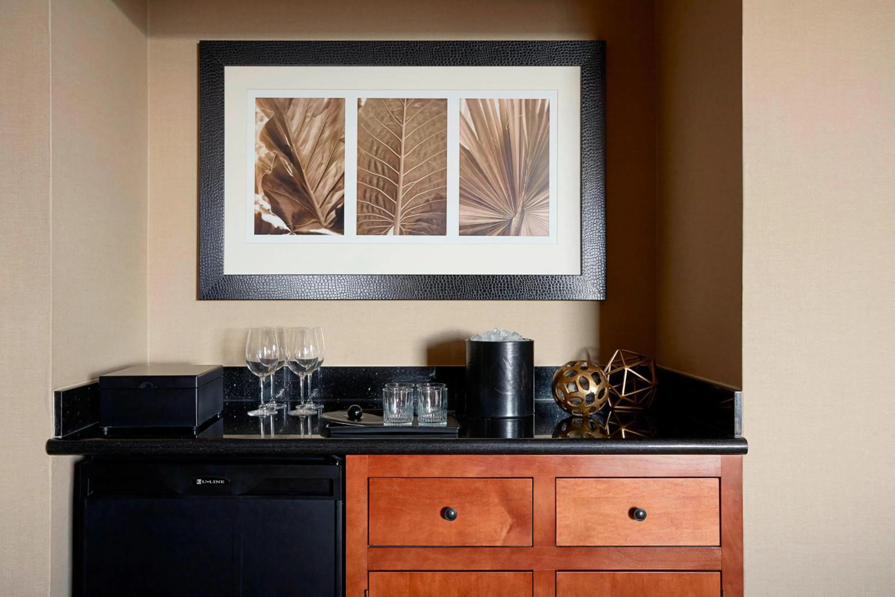 Lounge or bar in Stamford Marriott Hotel & Spa