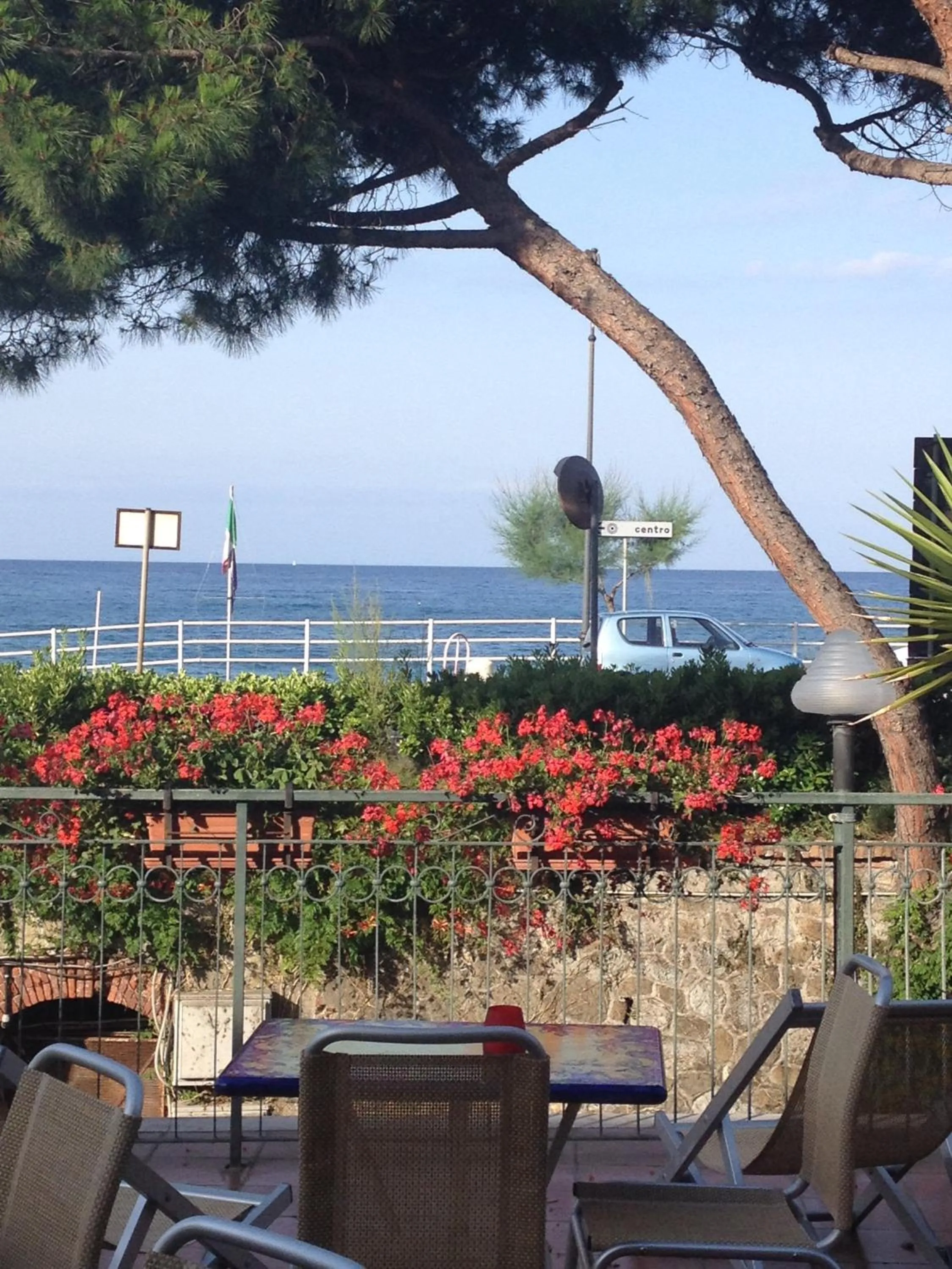 Facade/entrance in Giada