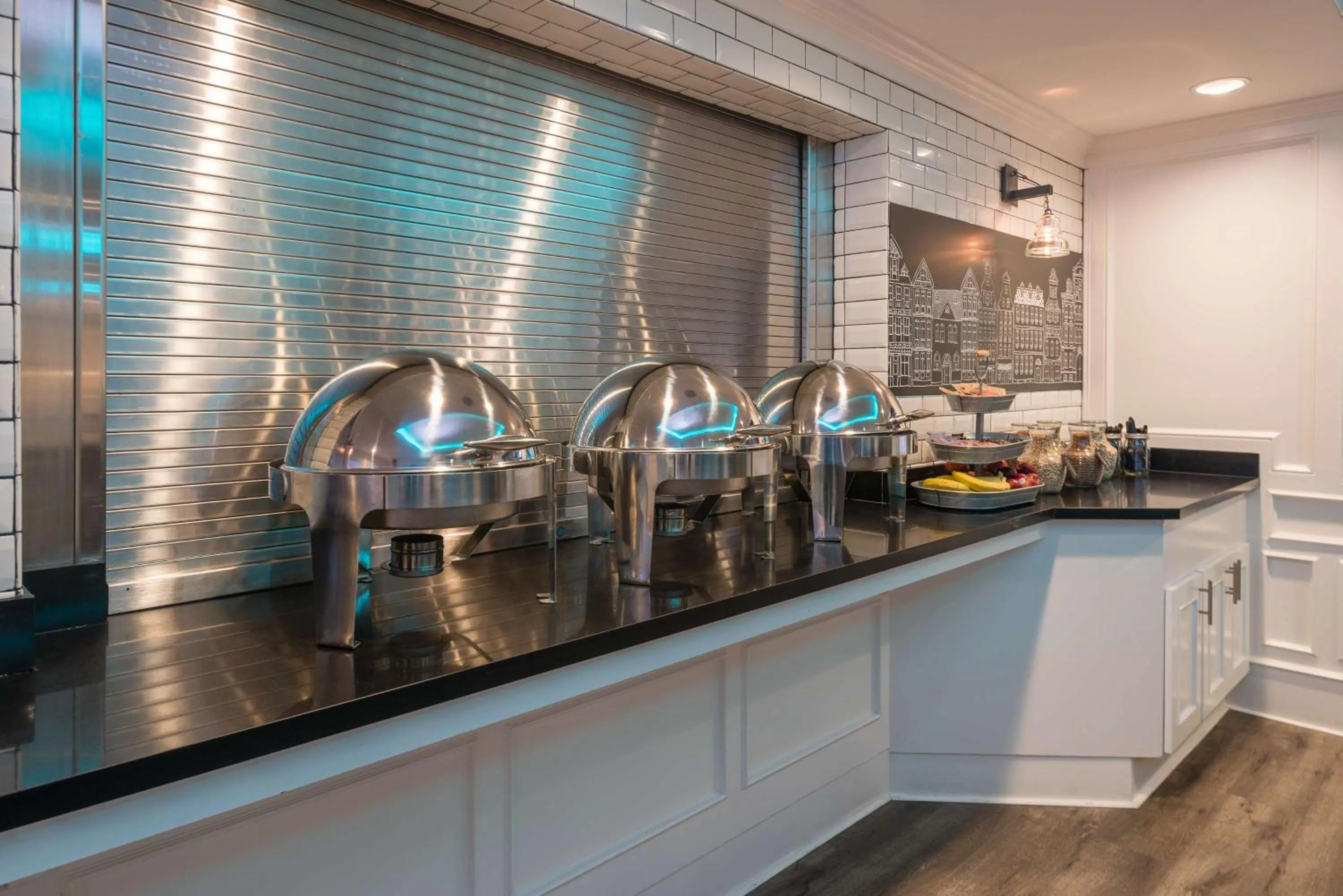 Breakfast in The Row Hotel; BW Signature Collection