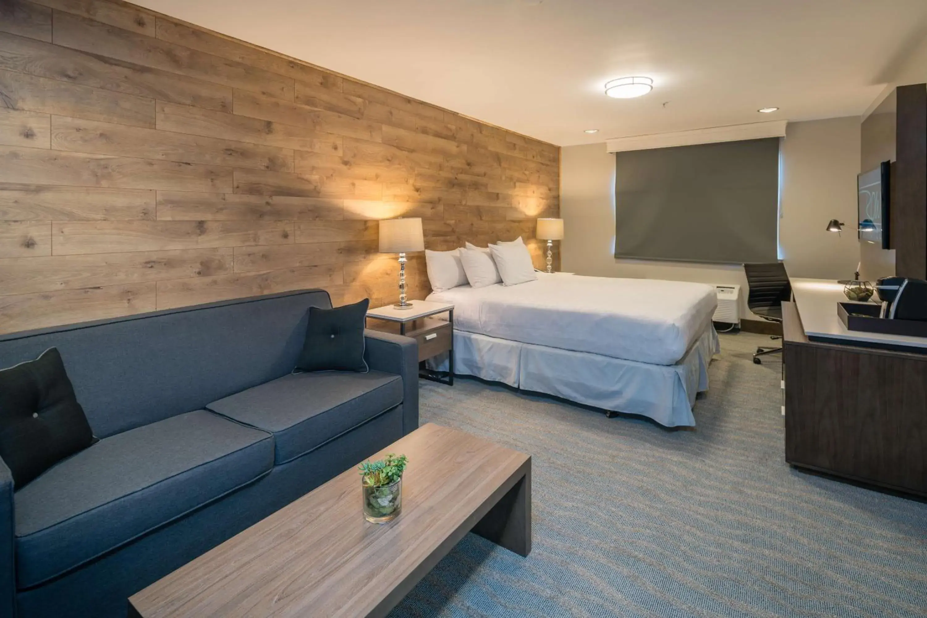 Bedroom, Bed in The Row Hotel; BW Signature Collection Bedroom, Bed in The Row Hotel; BW Signature Collection