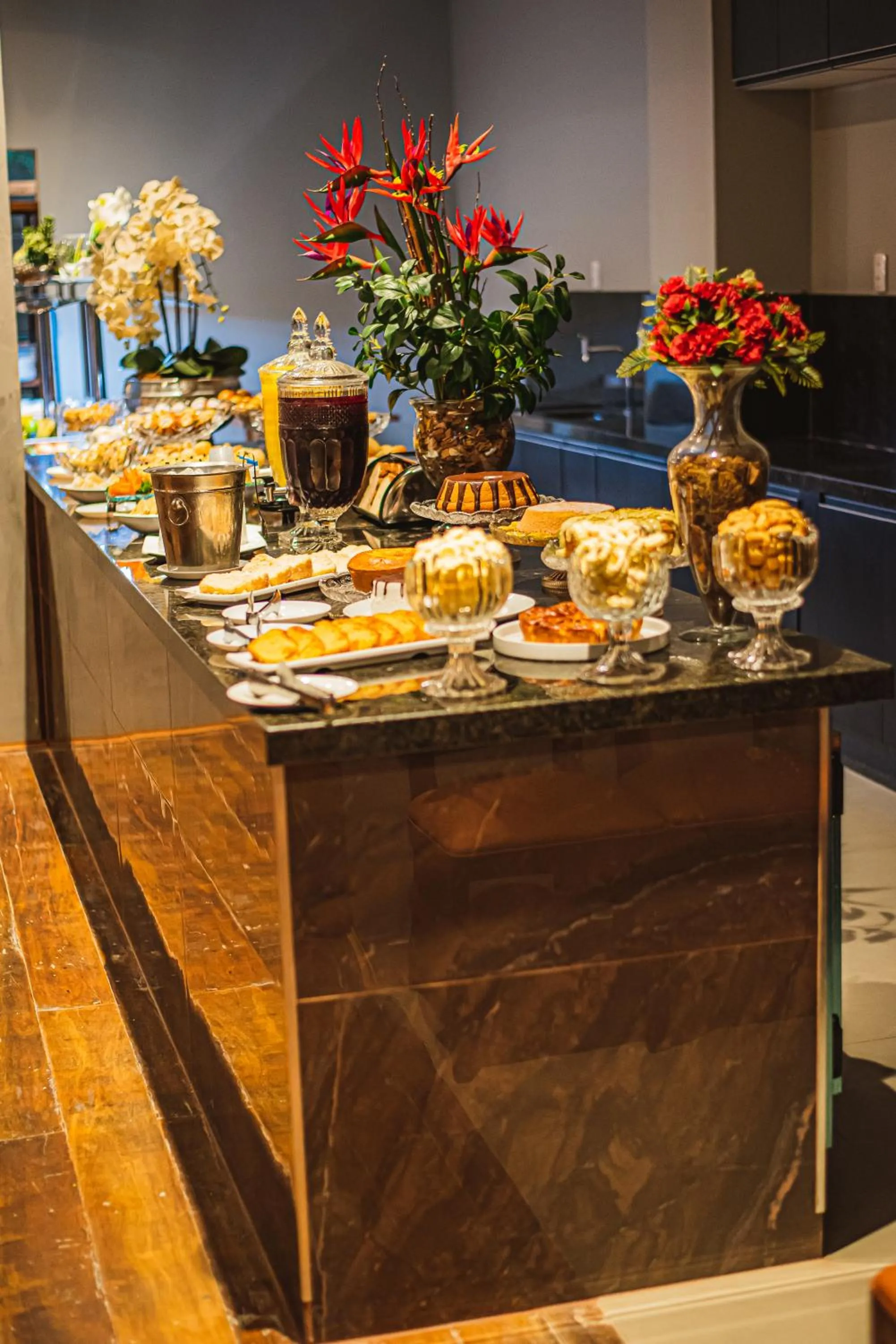 Restaurant/places to eat in San Diego Suítes Lourdes - OFICIAL