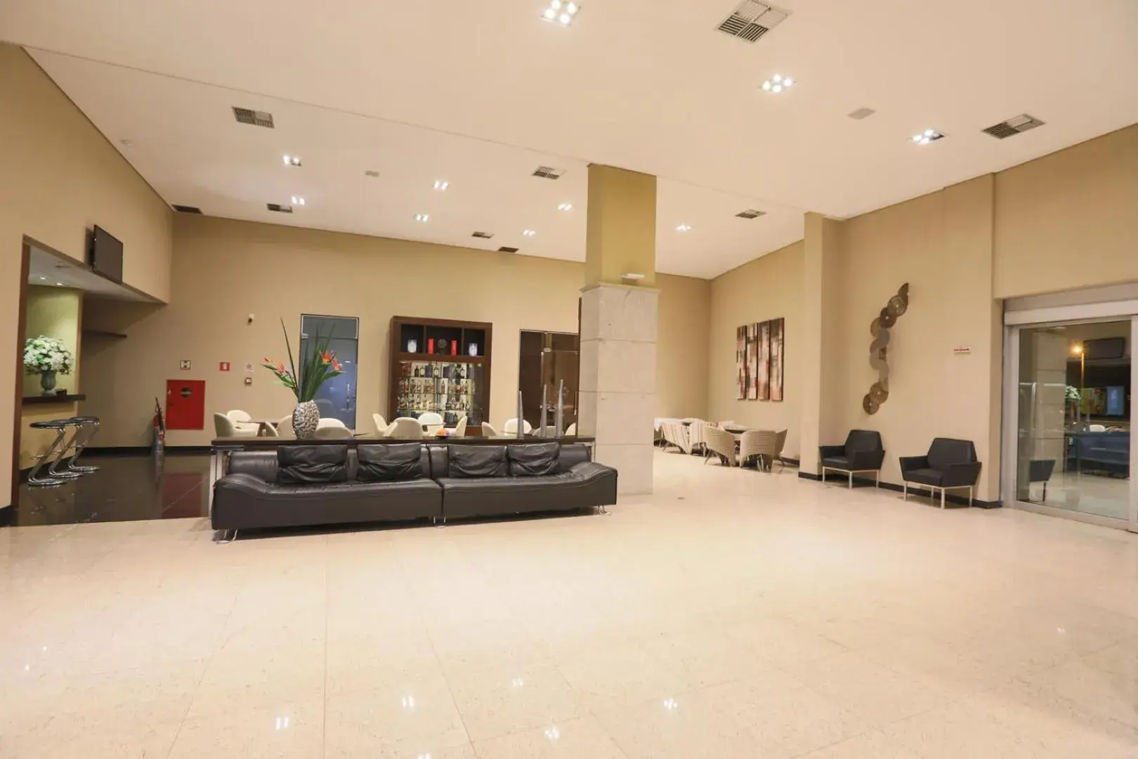 Lobby or reception in Nobile Suítes Uberlândia Lobby or reception in Nobile Suítes Uberlândia