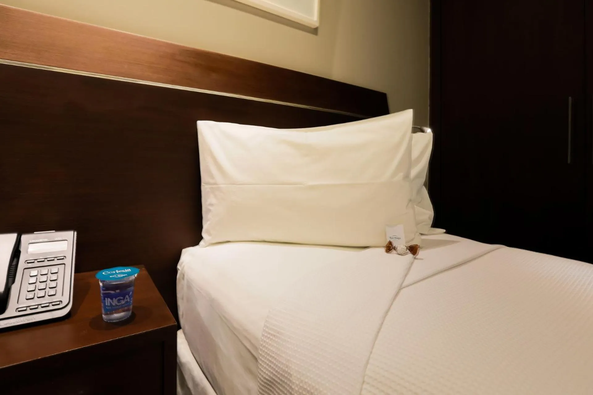 Bed in San Diego Suites Ipatinga