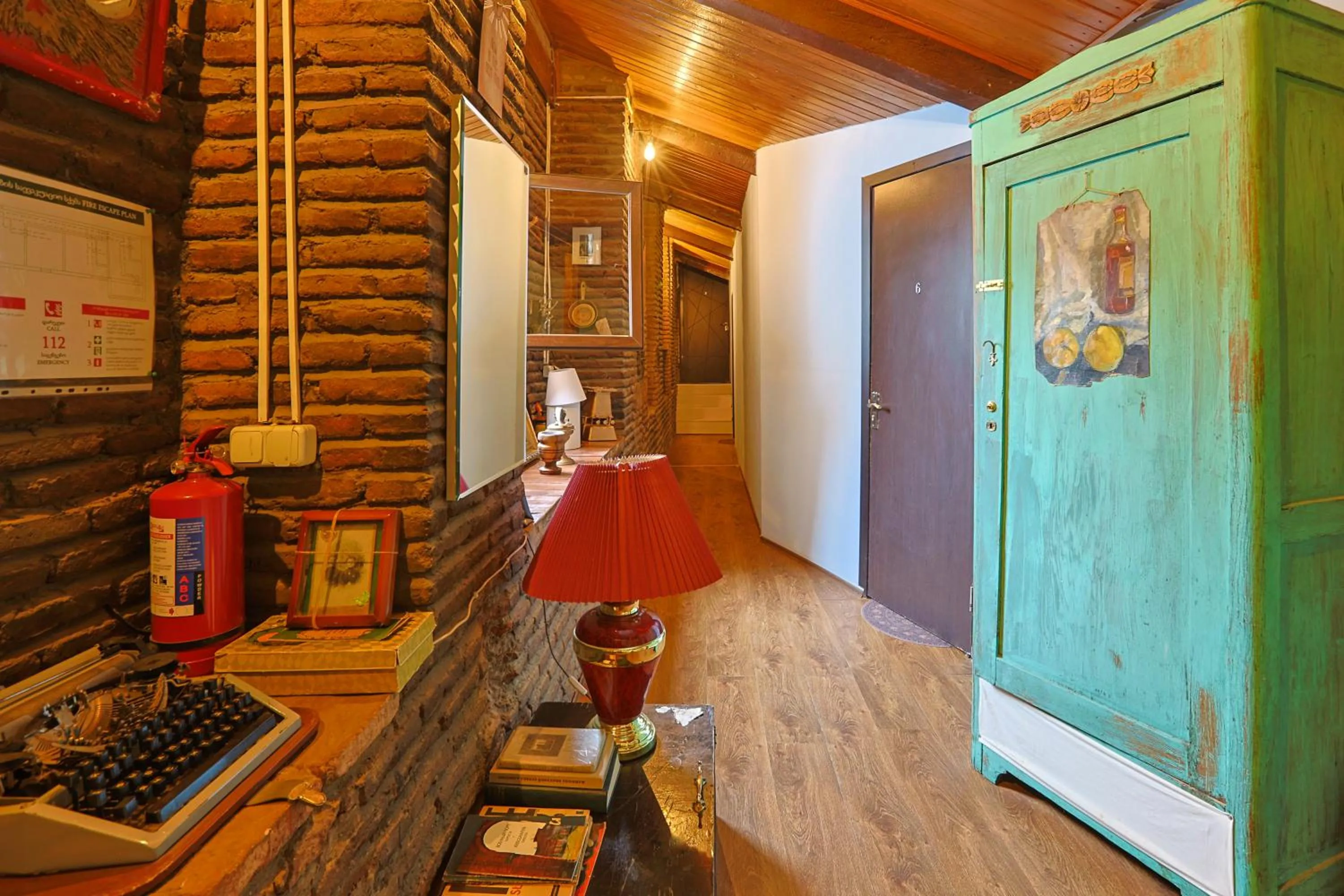 Property building in Leon Rooms