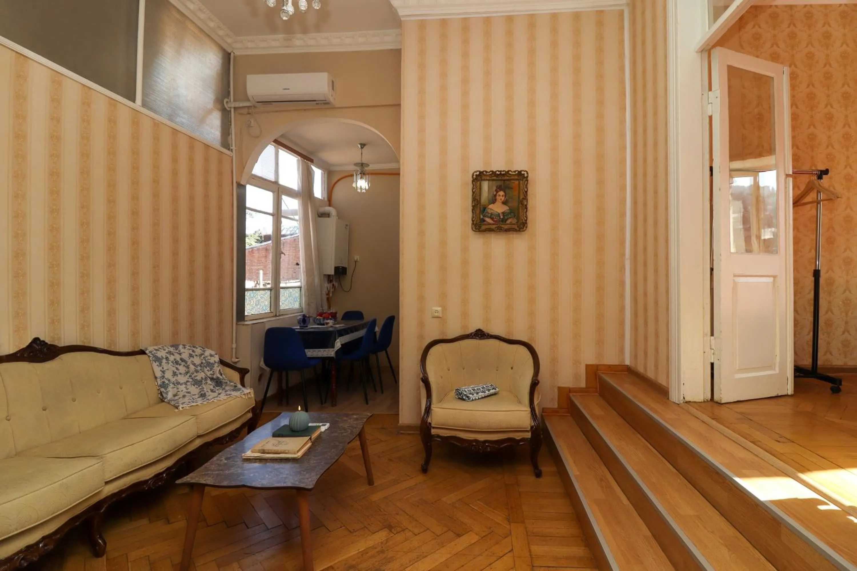 Seating area in Leon Rooms