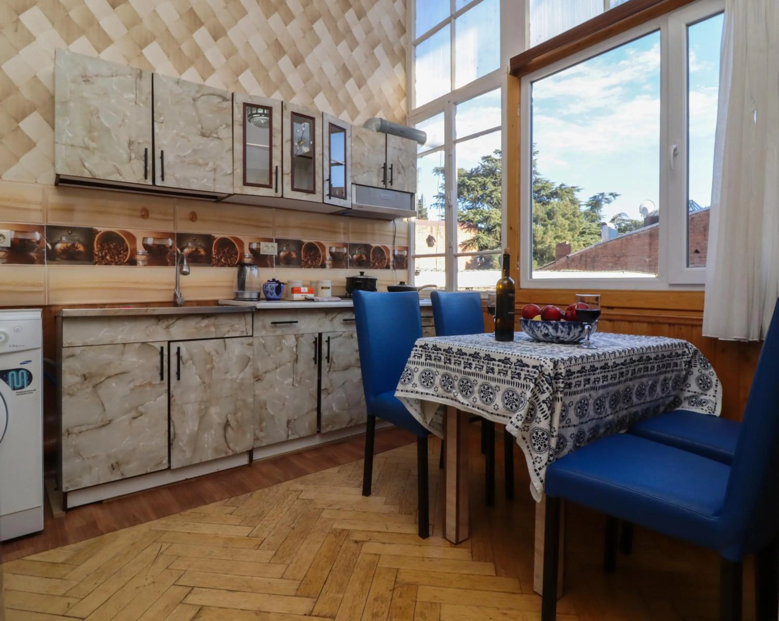 kitchen in Leon Rooms