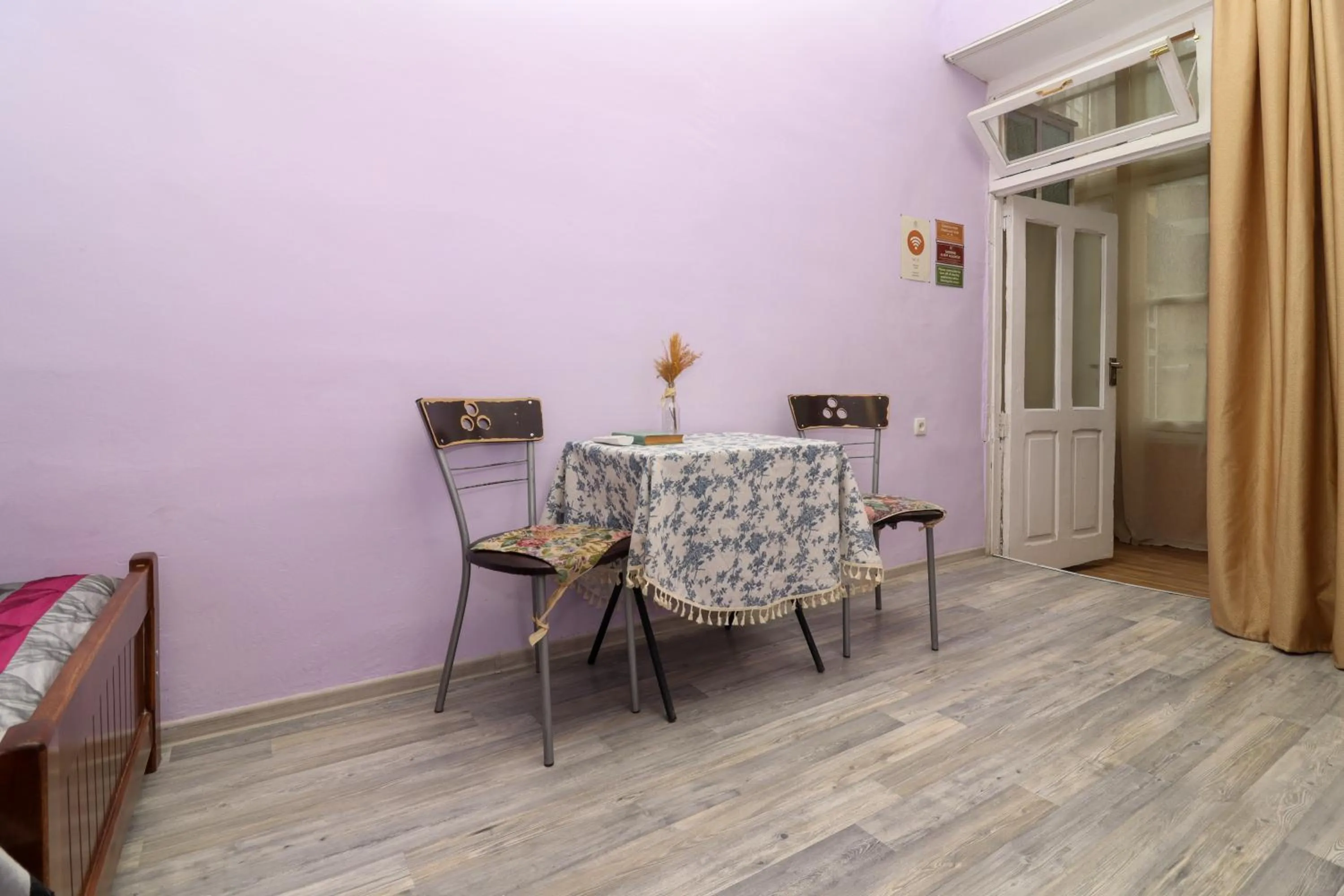 Seating area in Leon Rooms