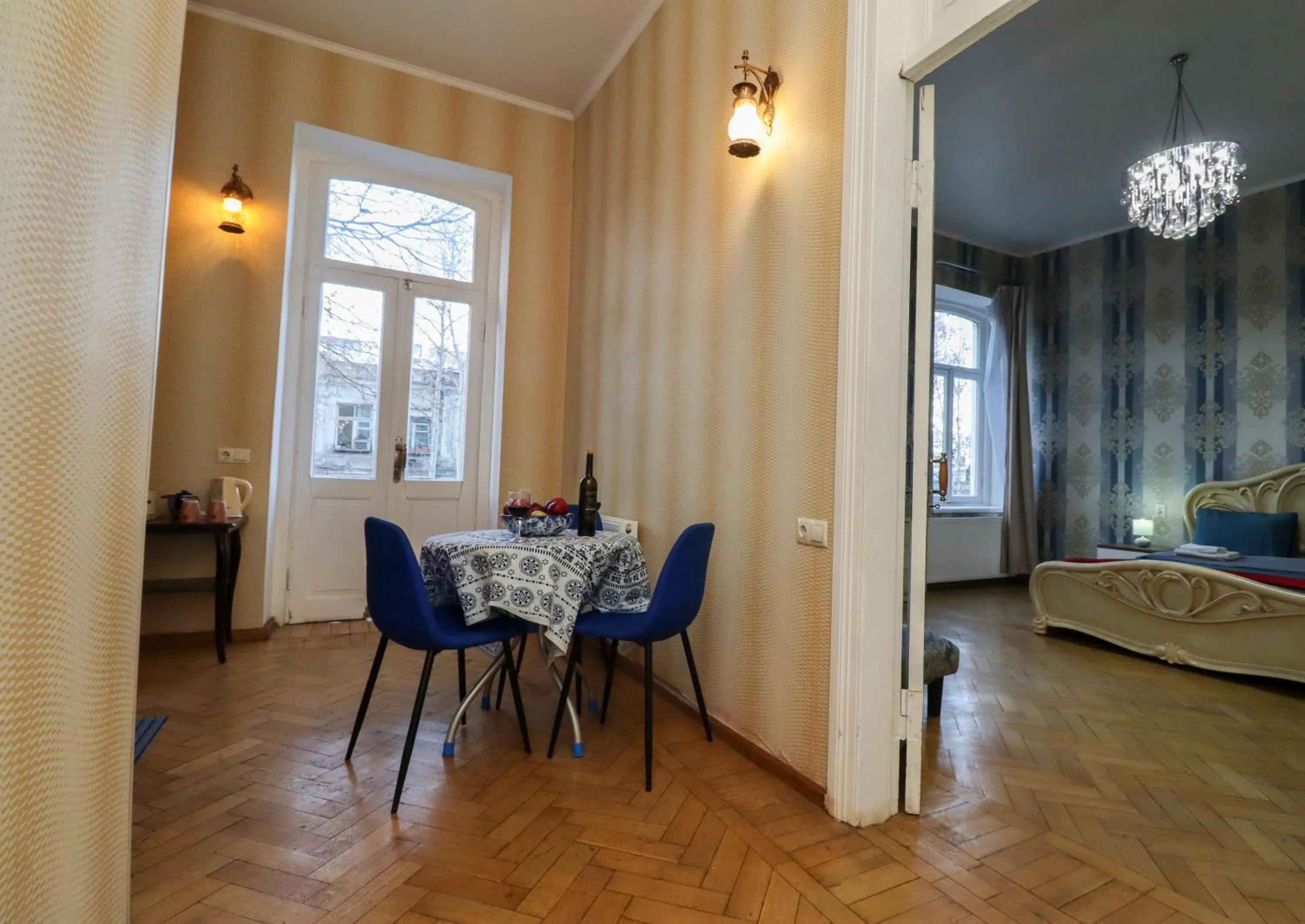 kitchen in Leon Rooms