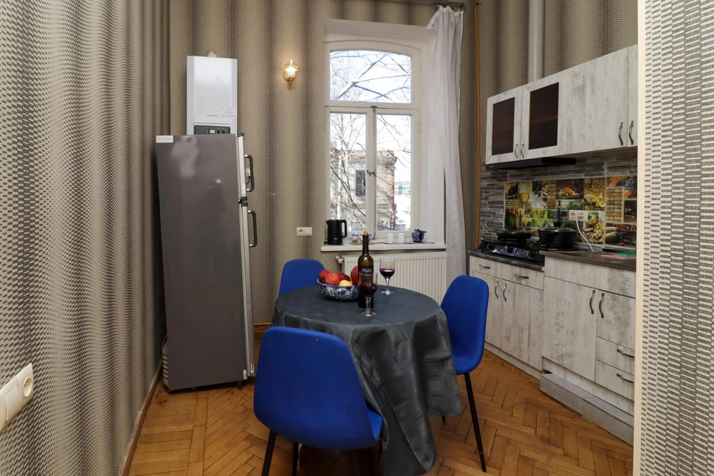 kitchen in Leon Rooms