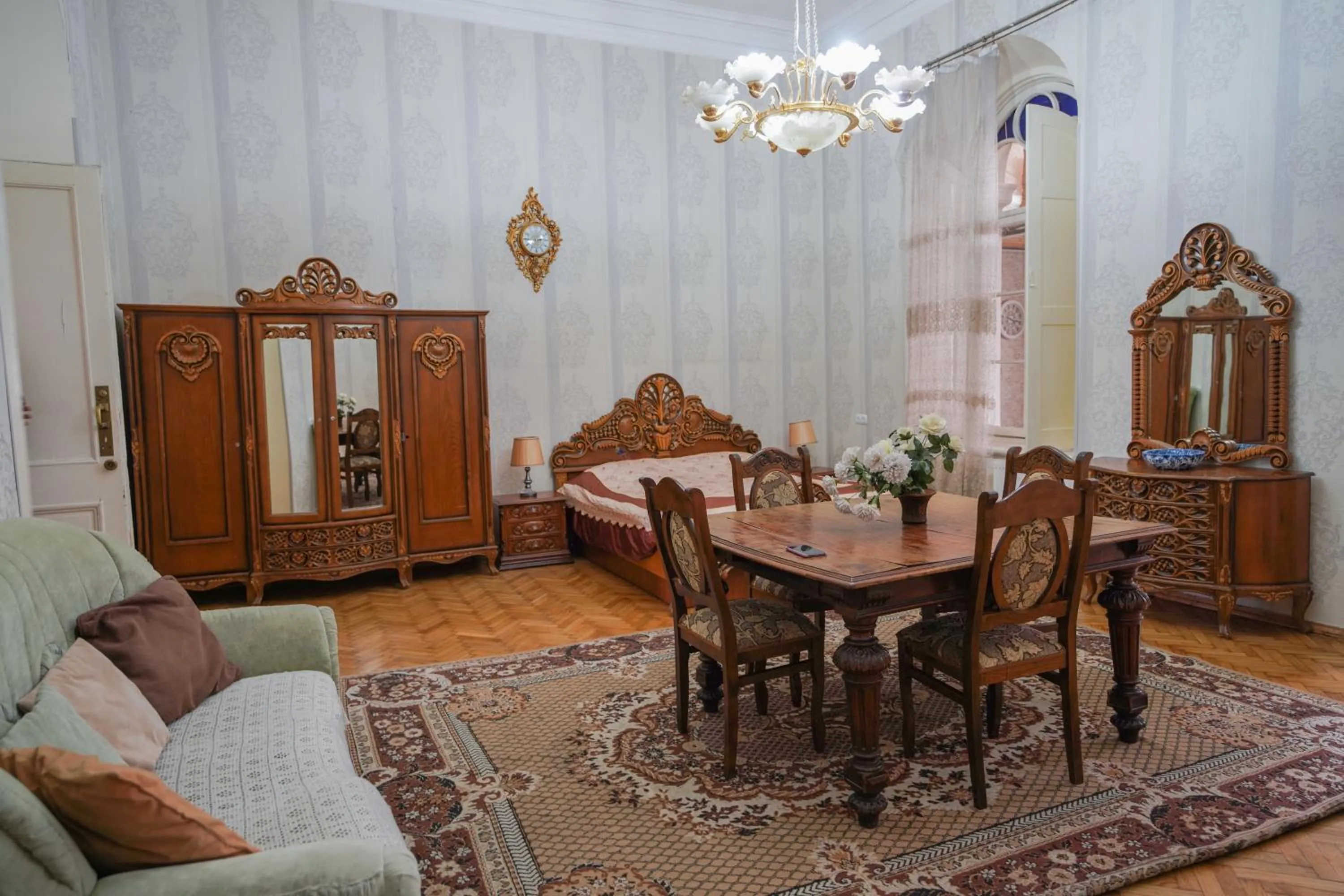 Bedroom in Leon Rooms