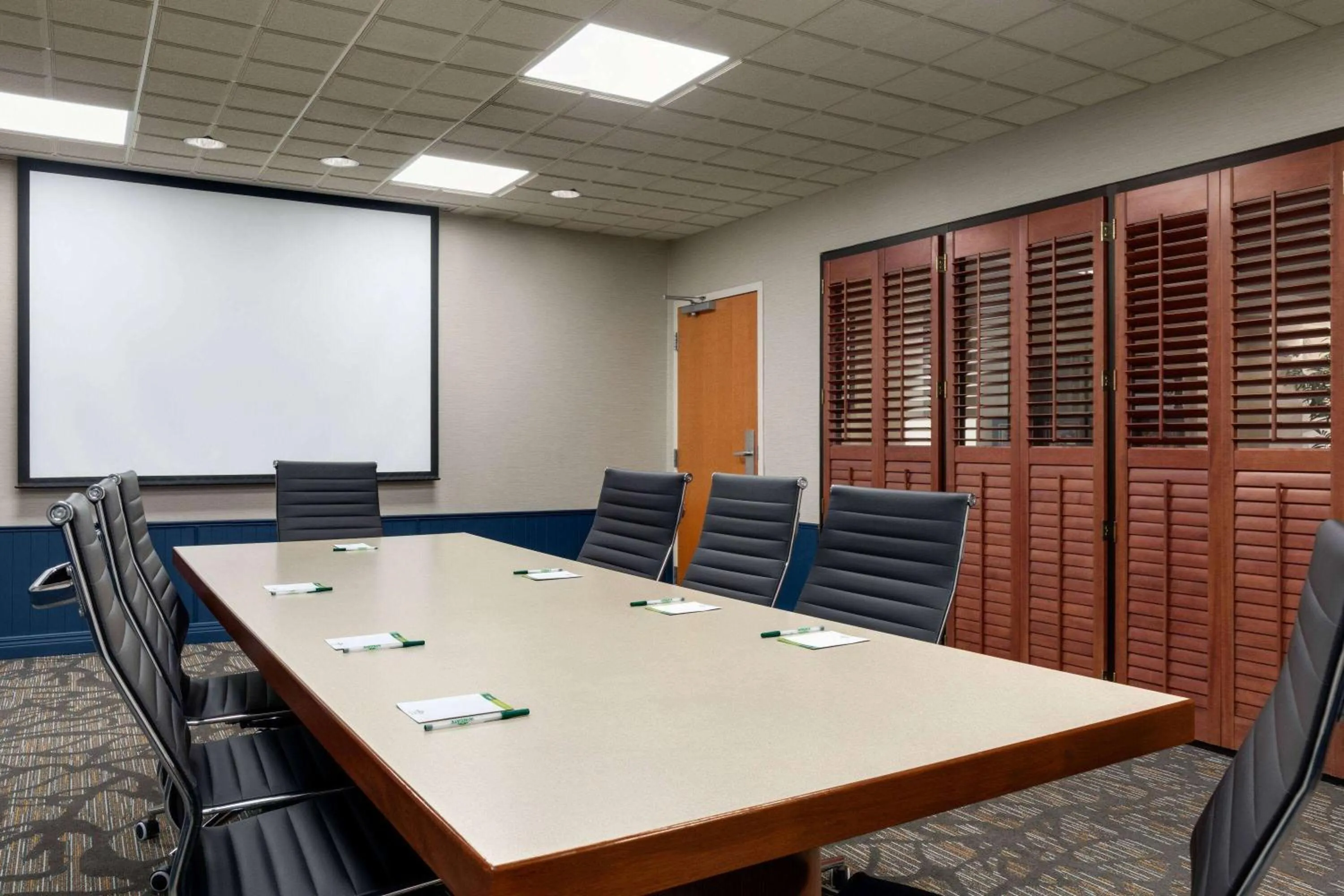 Meeting/conference room in Wingate by Wyndham Louisville East
