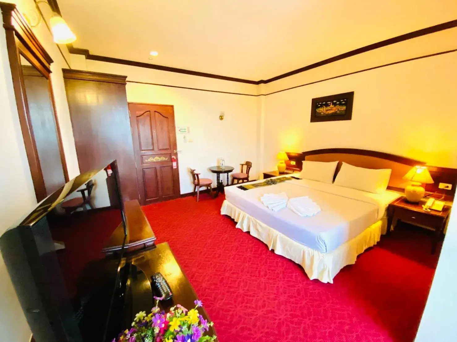 Bedroom, Bed in Crystal Hotel Krabi Bedroom, Bed in Crystal Hotel Krabi