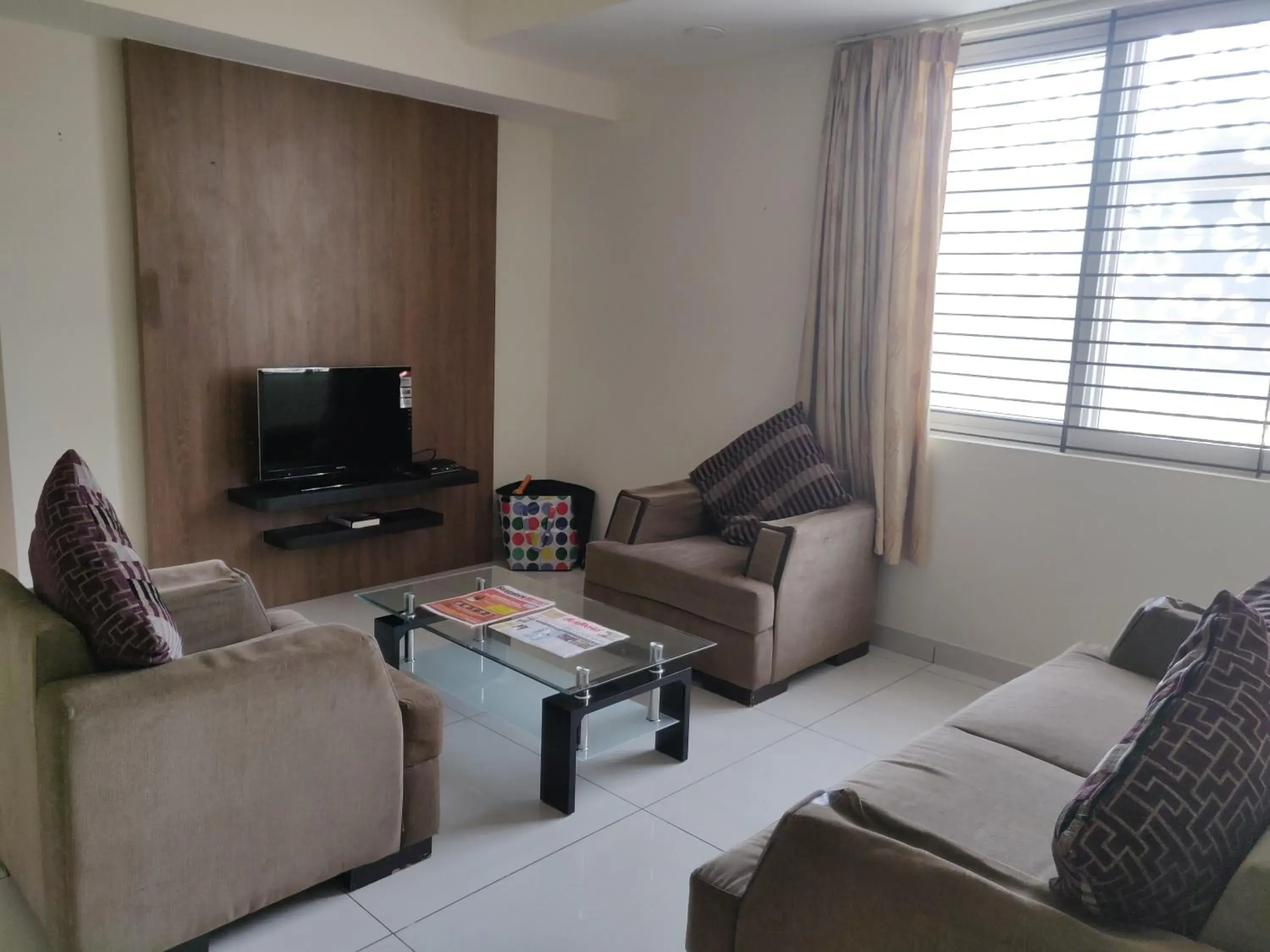 Suvarna Compact Suvarna Compact