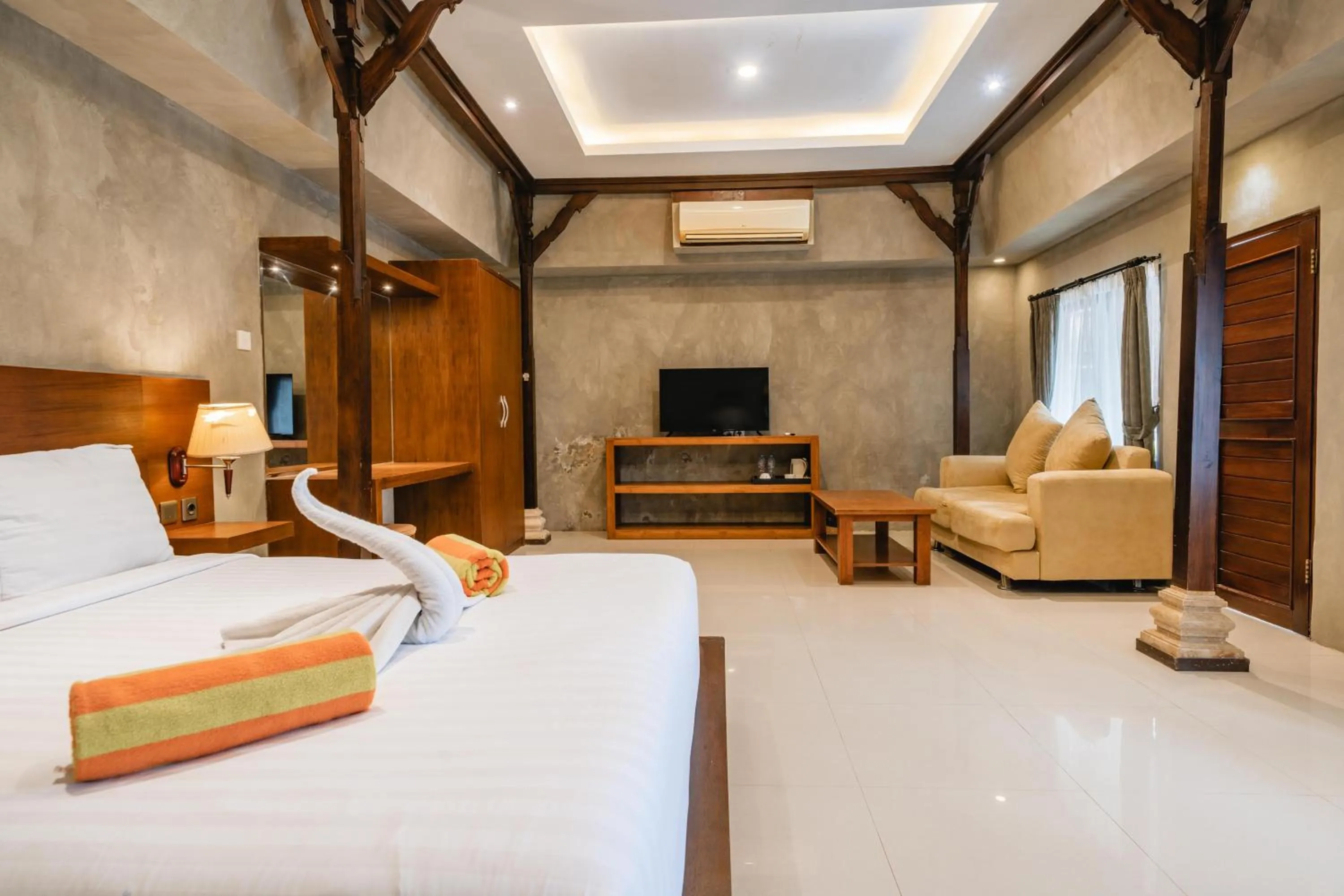 Bed in Uma Mani Villa Jimbaran