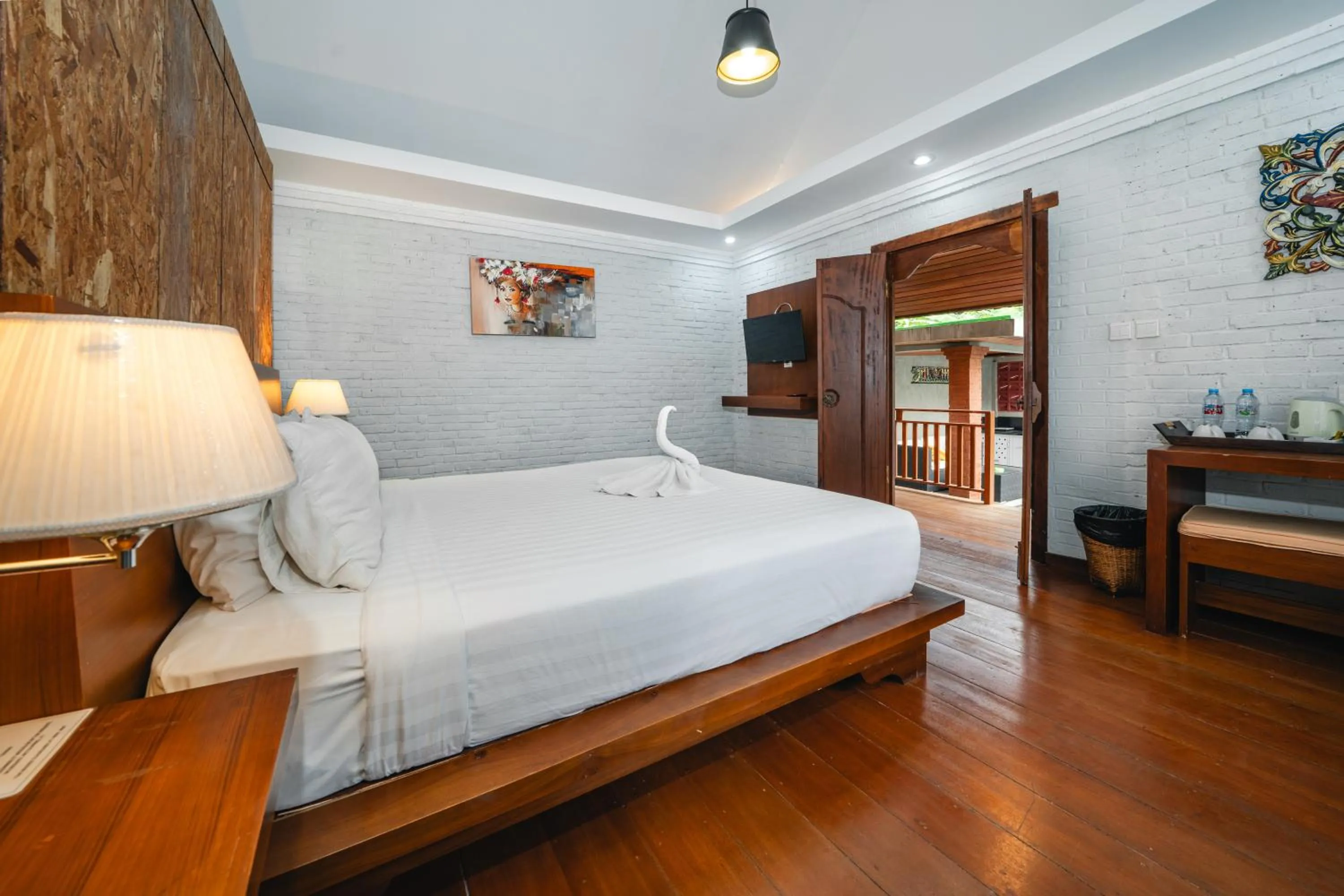 Bed in Uma Mani Villa Jimbaran