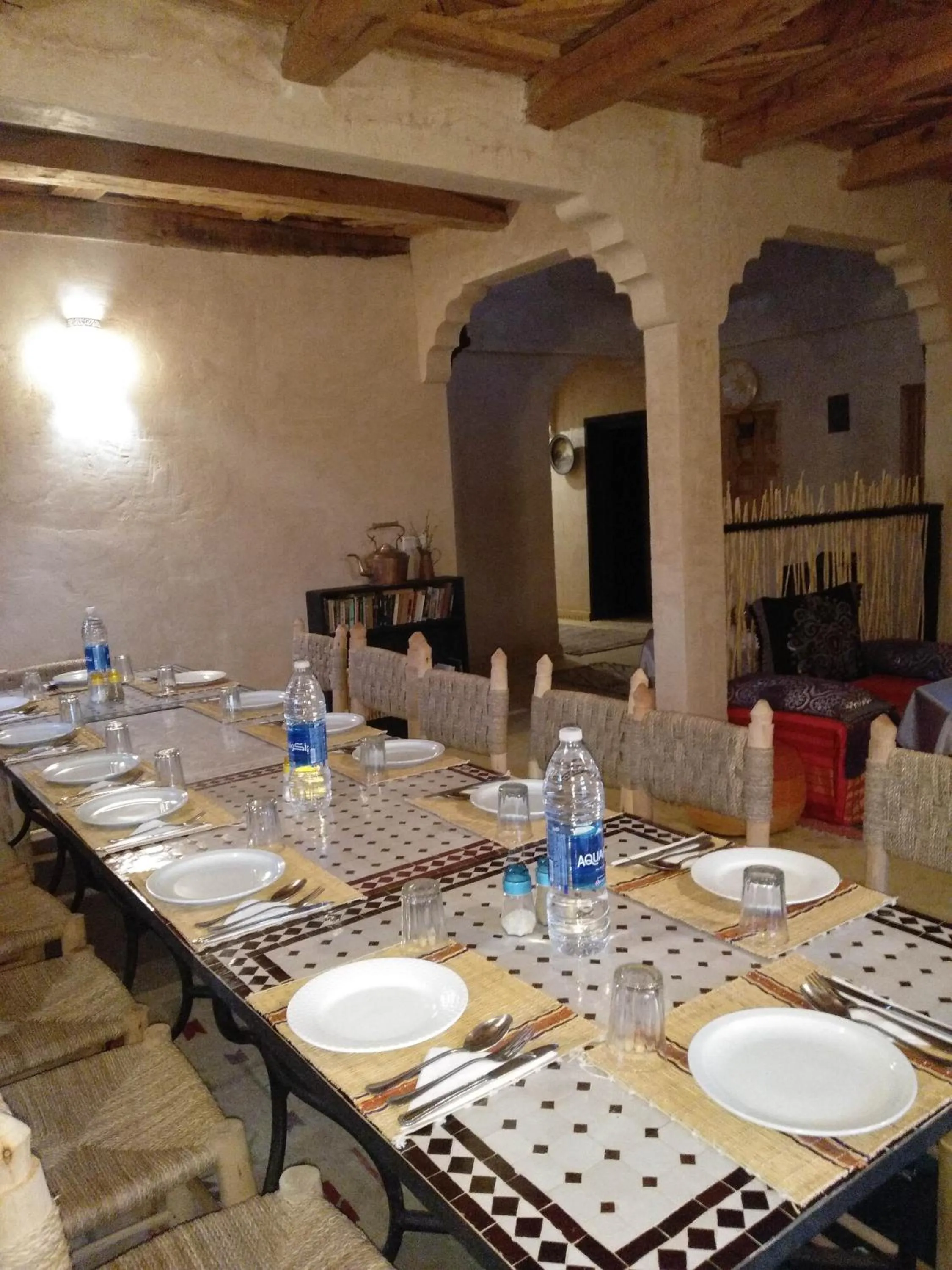 Restaurant/places to eat in Chambre d'hôtes aya