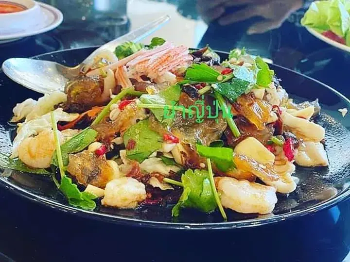 Food in Thumrin Thana Hotel Food in Thumrin Thana Hotel