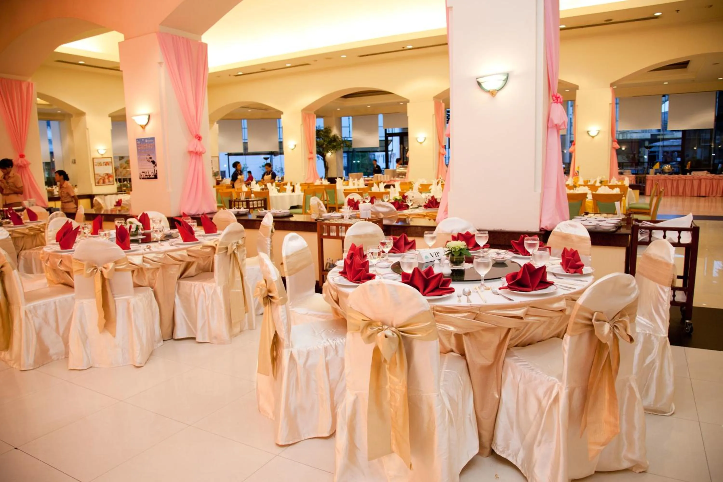 Banquet/Function facilities in Thumrin Thana Hotel