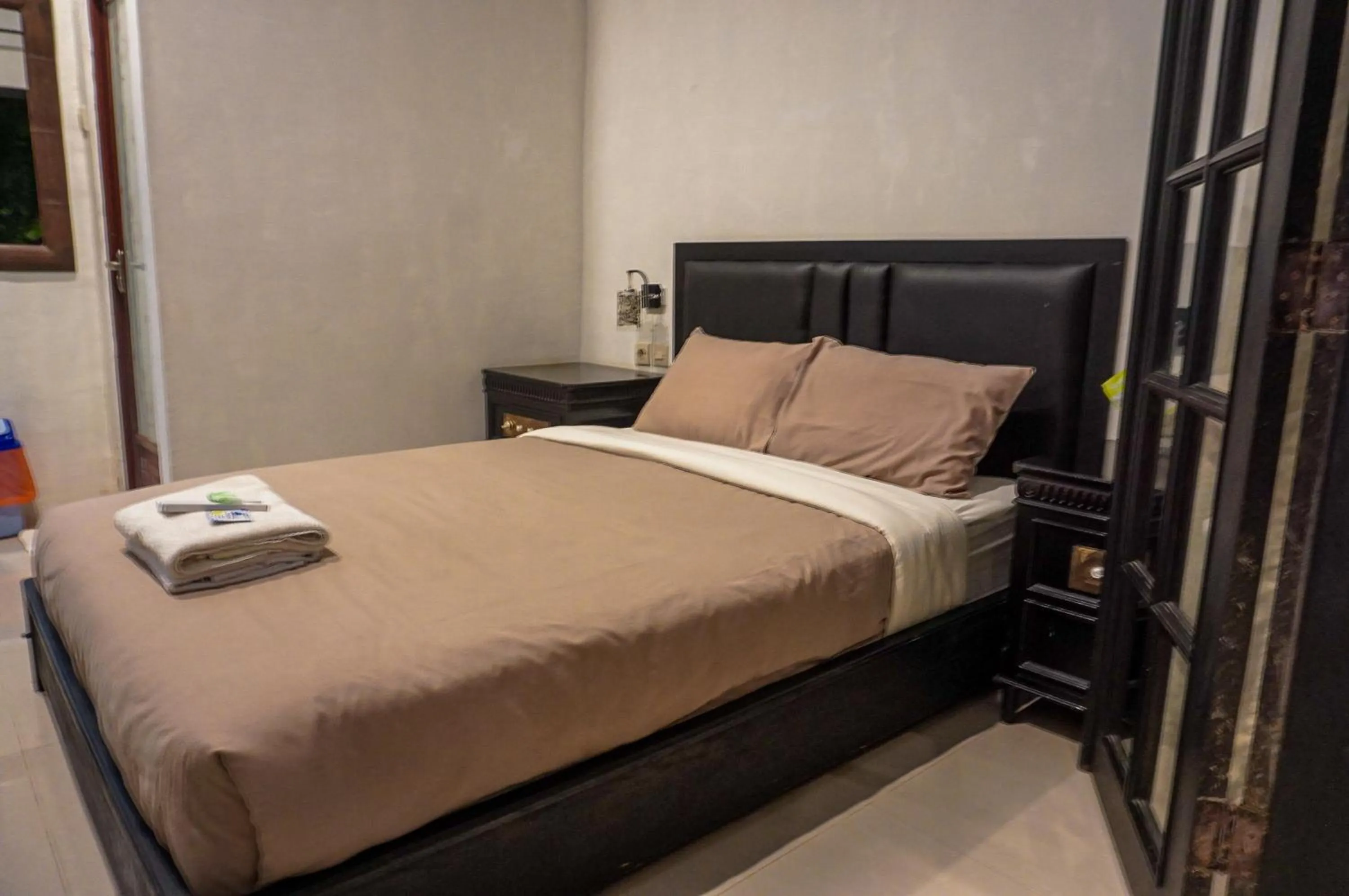 Bed in Wisma Pulau Merah