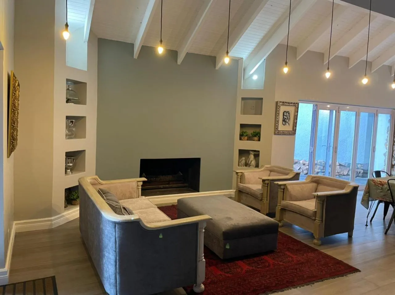 Lounge or bar in Serene Place Guest House & Conference Venue AFFORDABLE LUXURY WITH BACKUP POWER