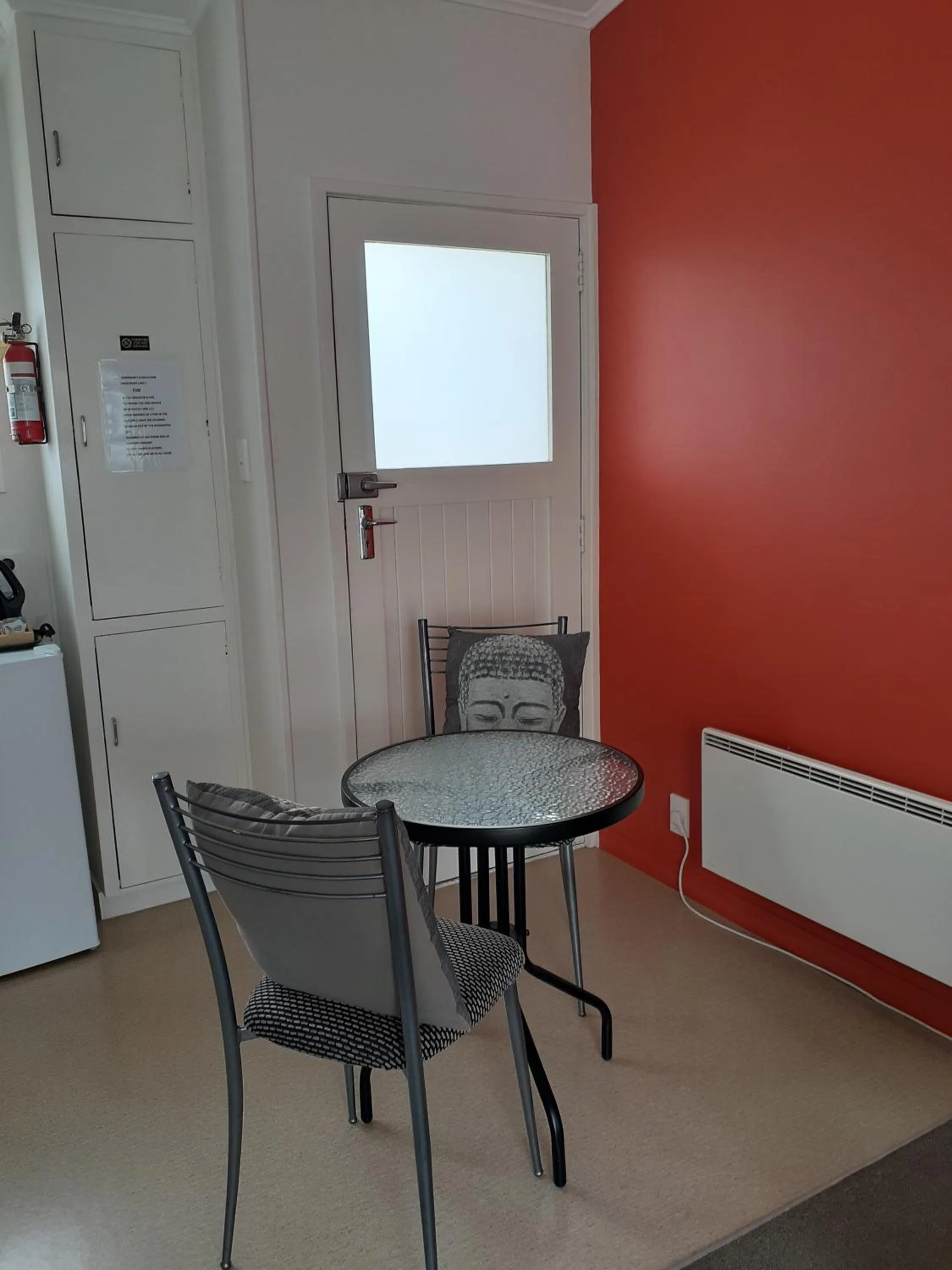 Dining area in Featherston Motels And Camping