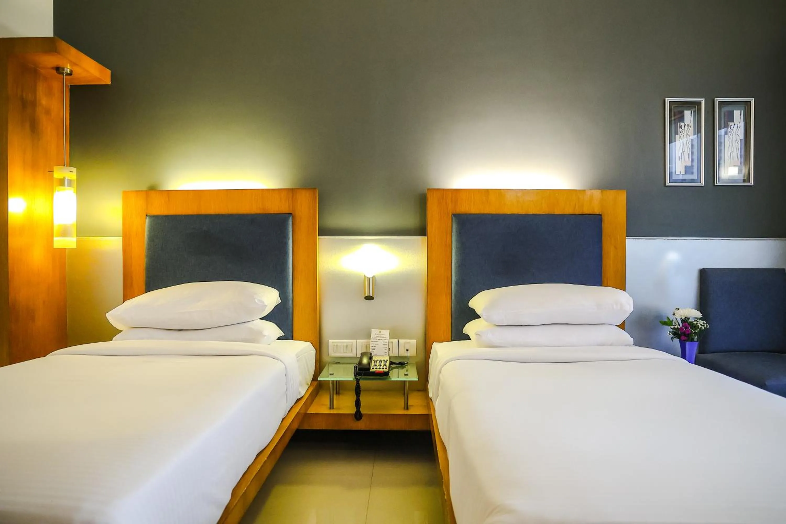 Bed in Krishna Palace Hotel