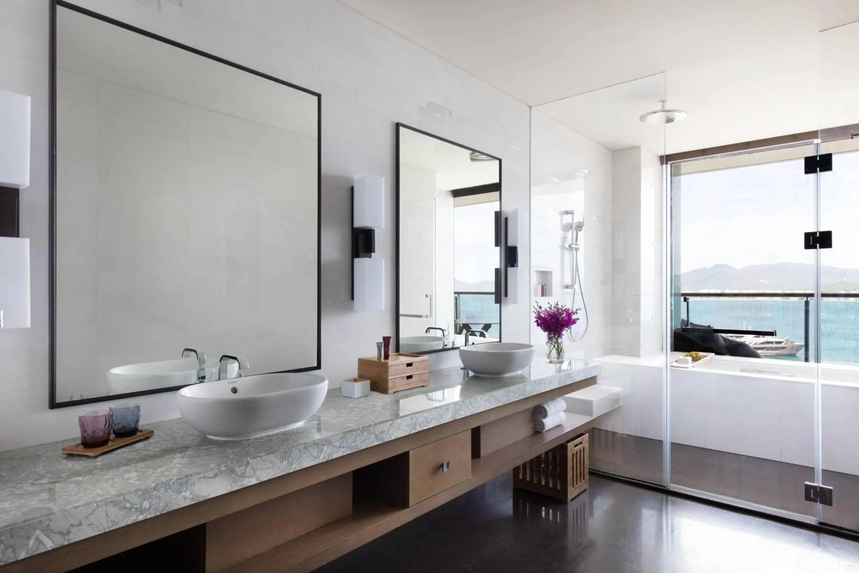 Bathroom, Bed in JW Marriott Hotel Sanya Dadonghai Bay
