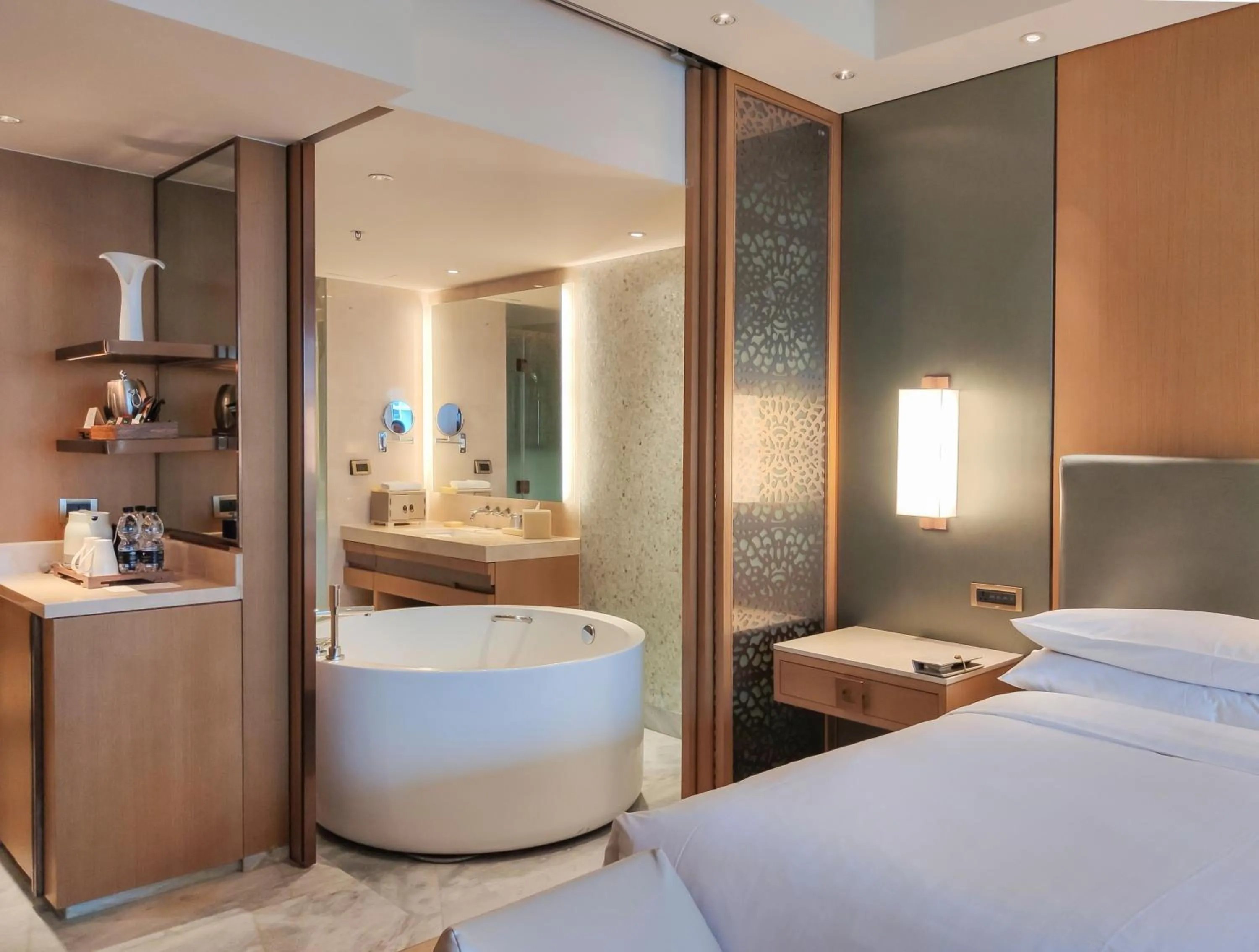 Bathroom, Bed in JW Marriott Hotel Sanya Dadonghai Bay