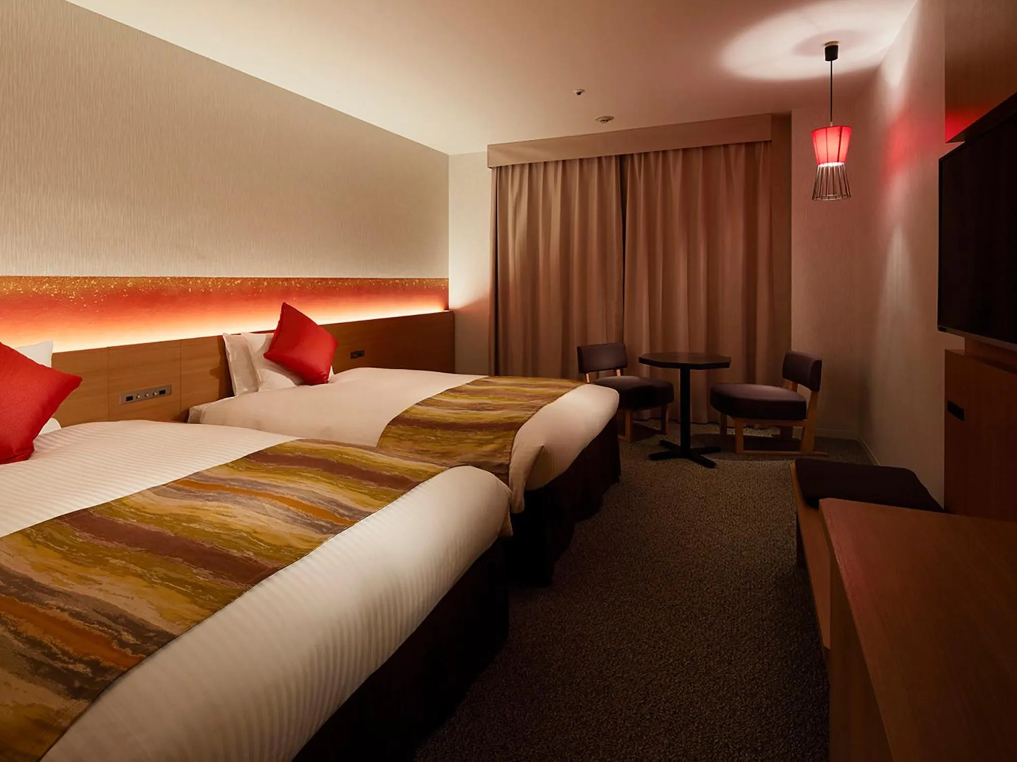 Photo of the whole room, Bed in Mitsui Garden Hotel Kyoto Sanjo