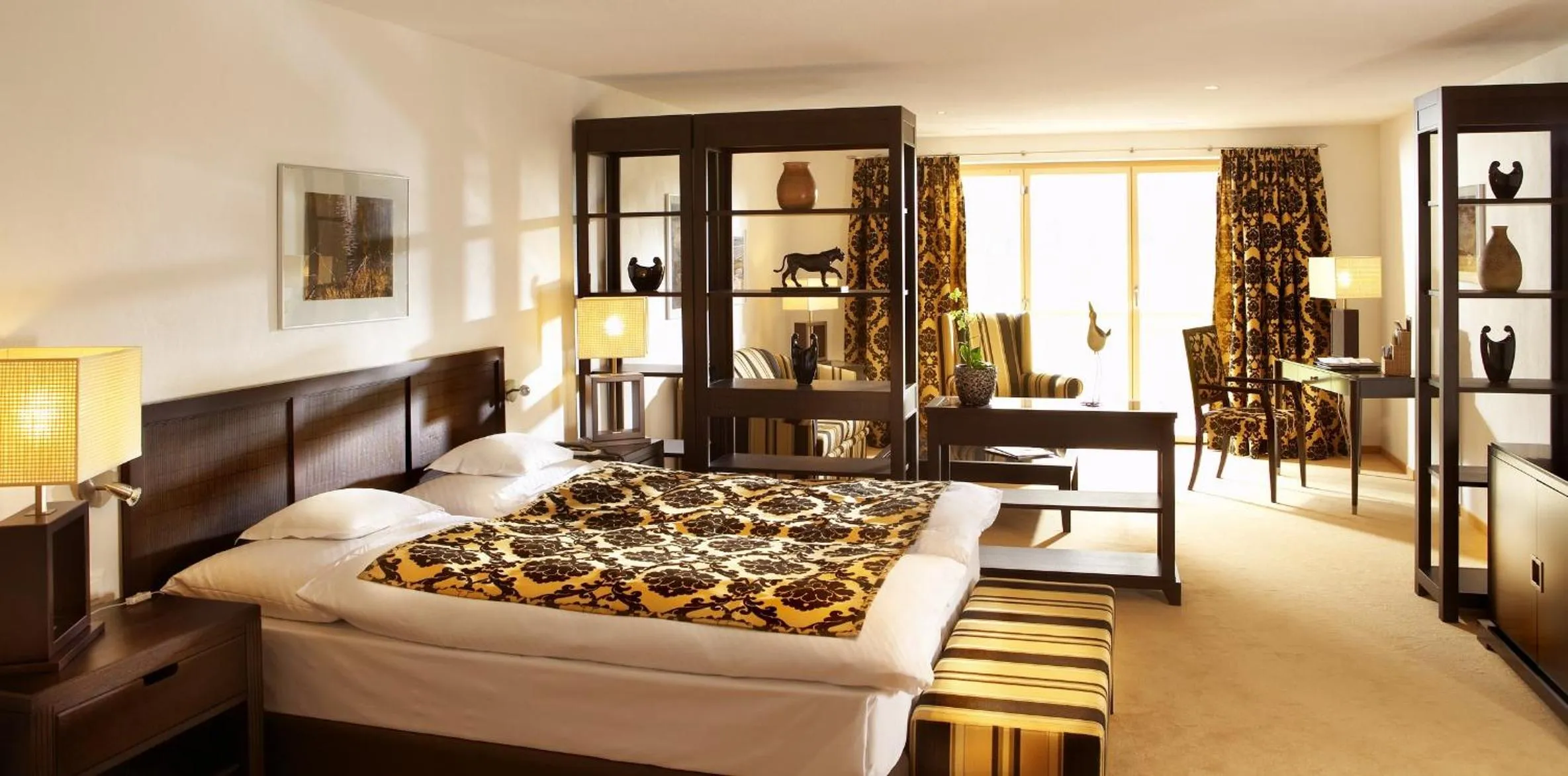 Photo of the whole room, Bed in Waldhotel Doldenhorn