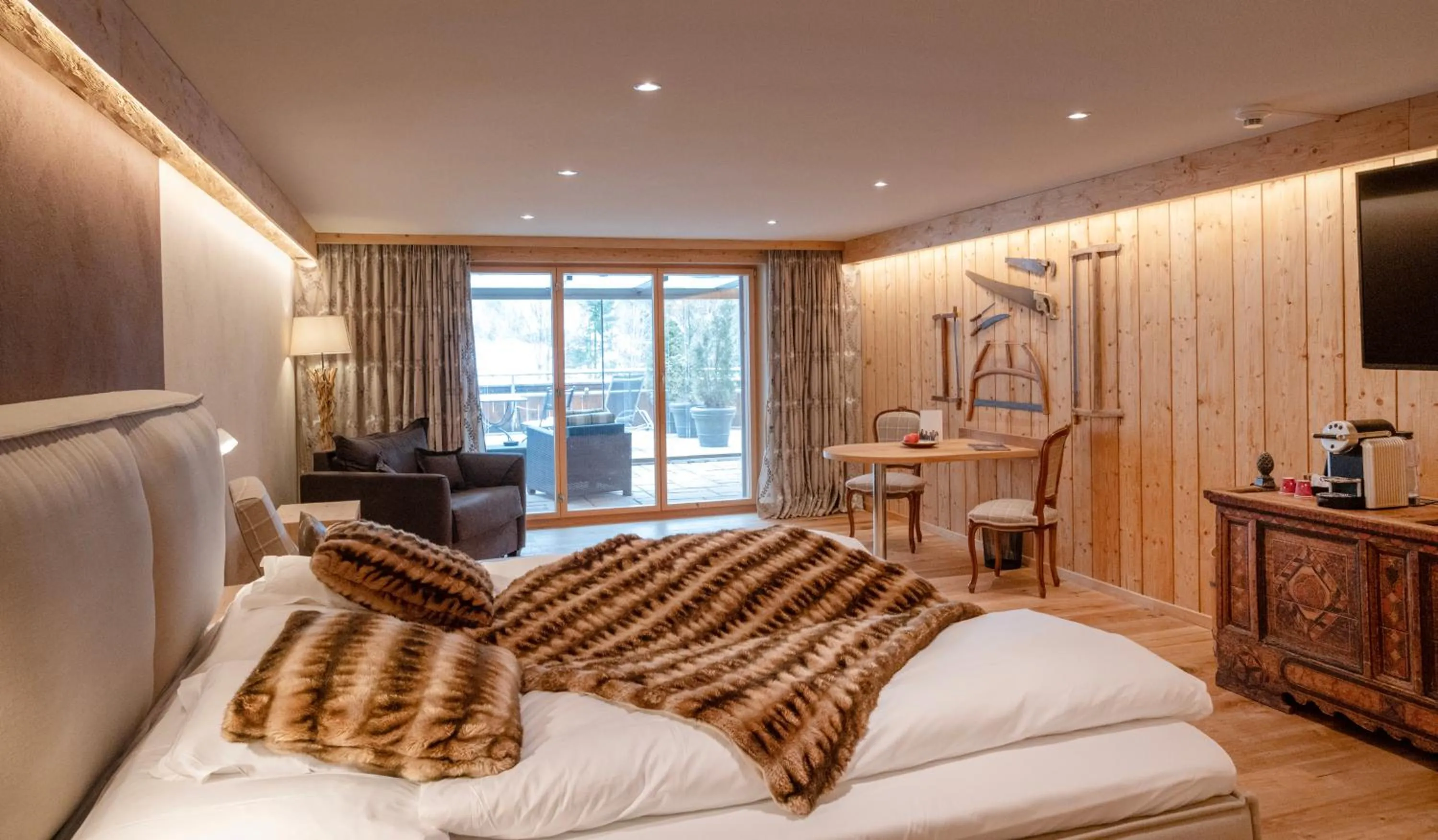 Photo of the whole room in Waldhotel Doldenhorn