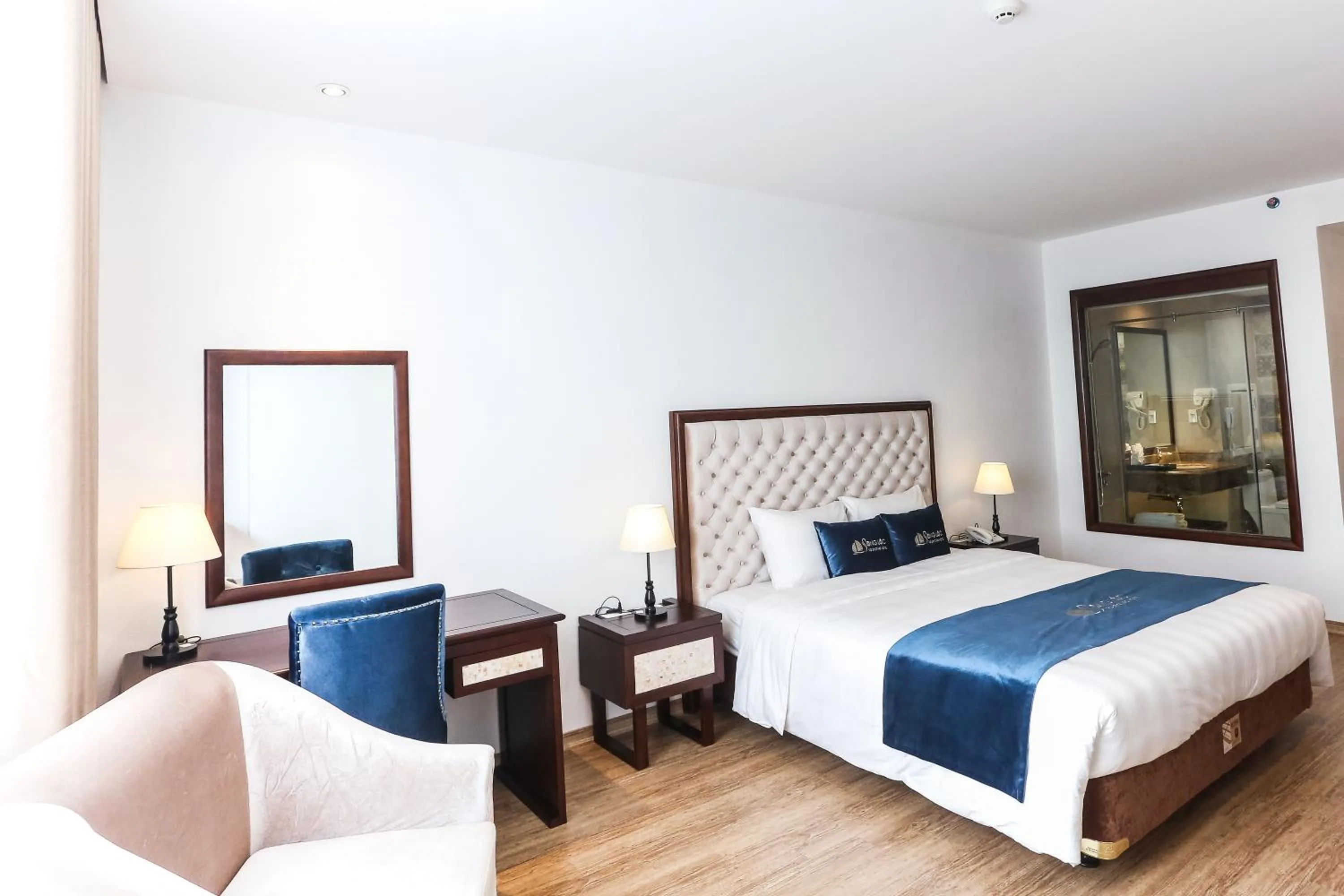 Bedroom in Song Loc Luxury Hotel