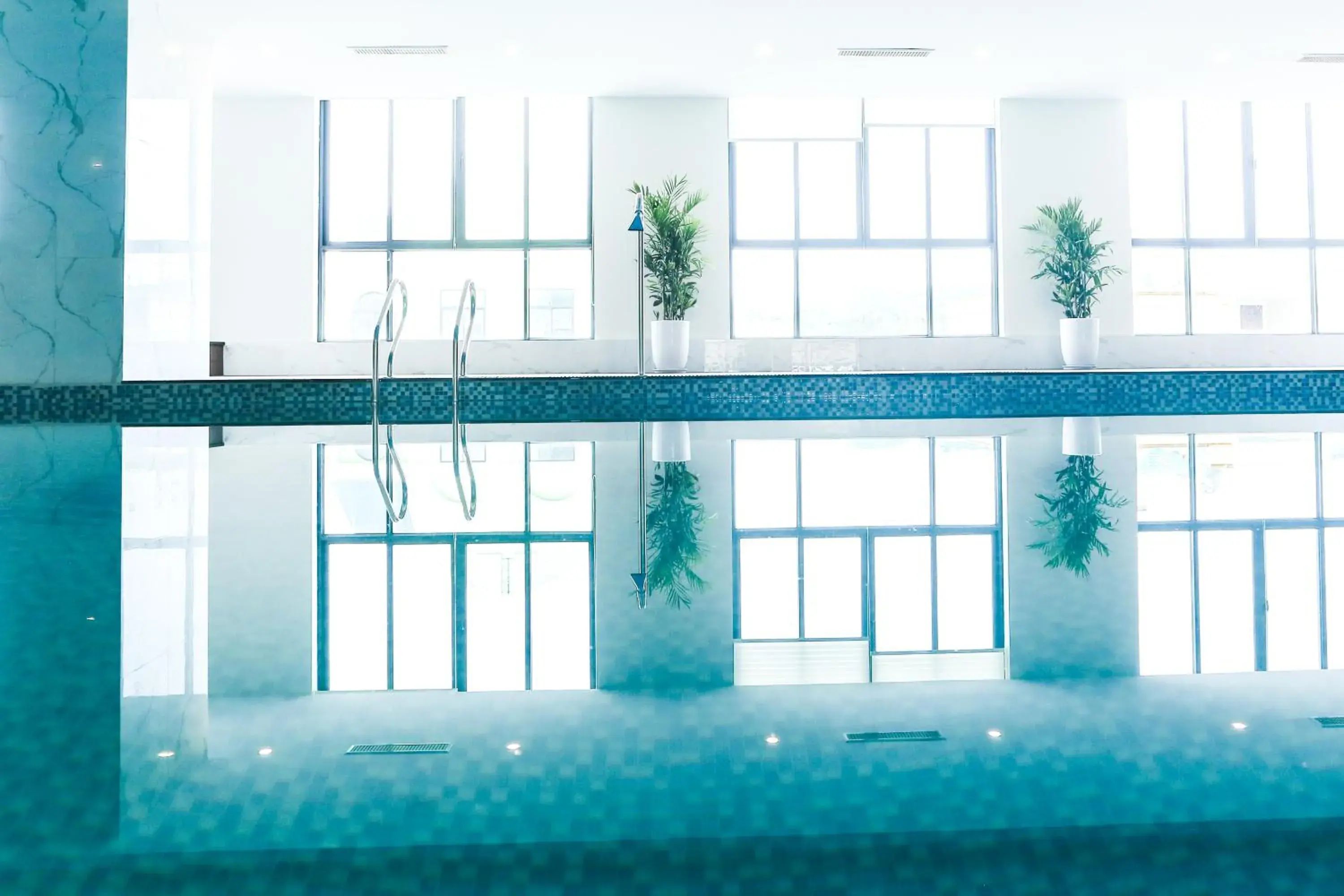 Swimming pool in Song Loc Luxury Hotel Swimming pool in Song Loc Luxury Hotel